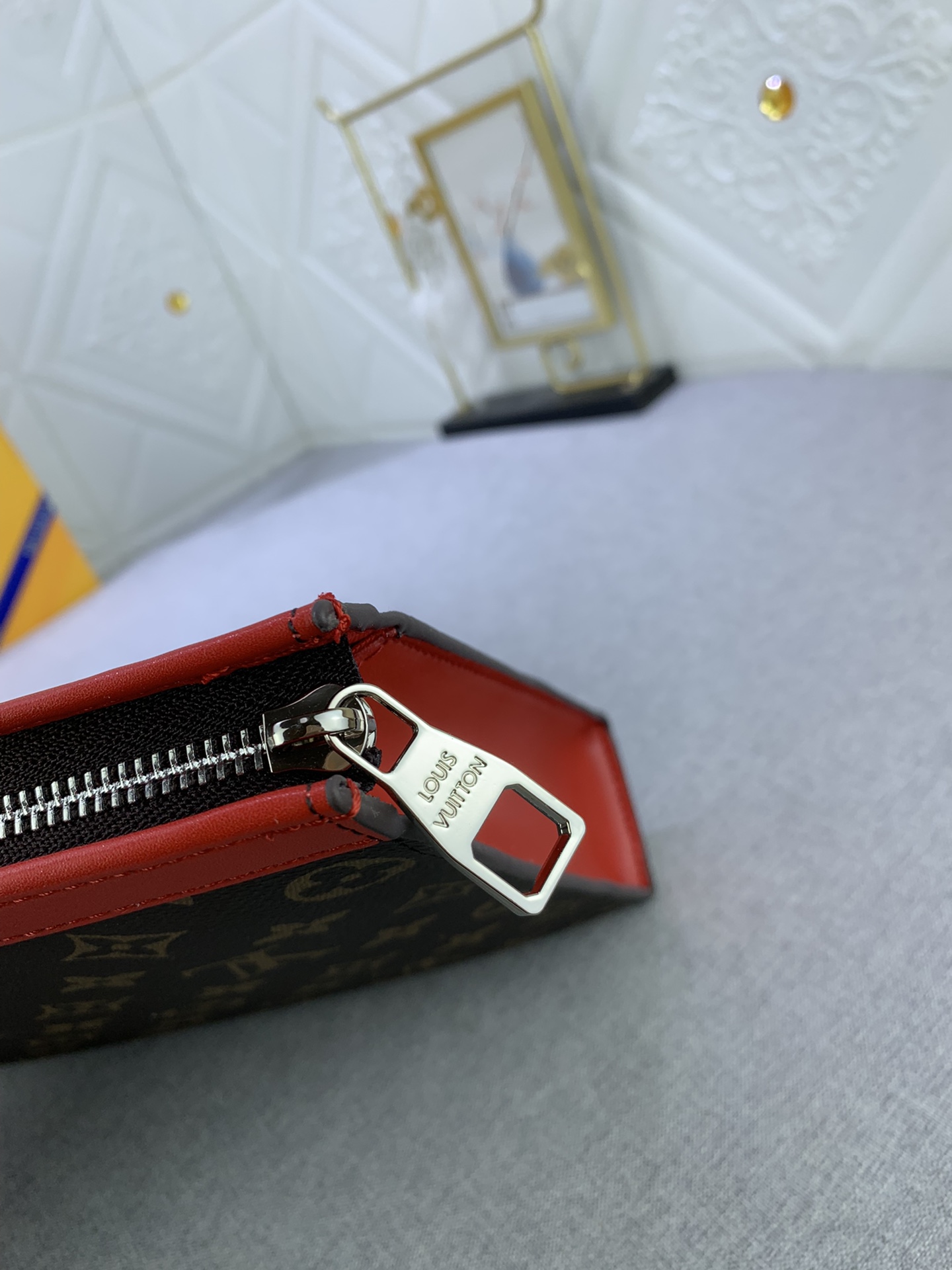 Louis Vuitton Pochette Voyage DnsNh M61692 27 x 21 x 6cm