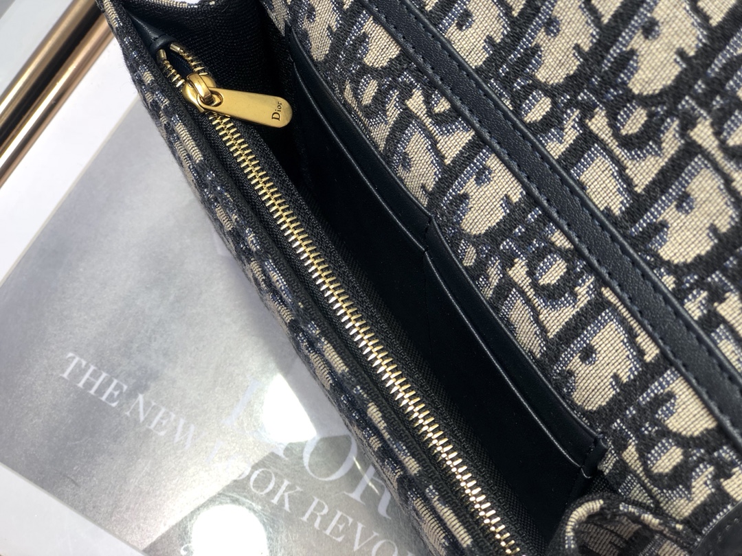 Dior 30 Montaigne 2166 19x12.5x4cm