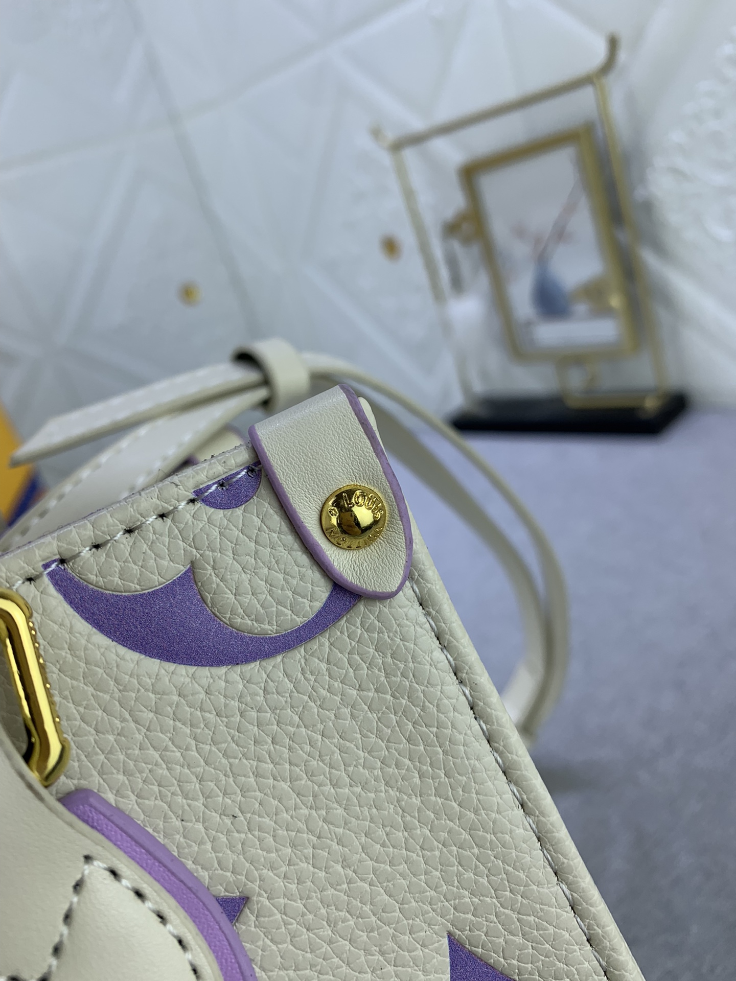 Louis Vuitton OnTheGo M46833