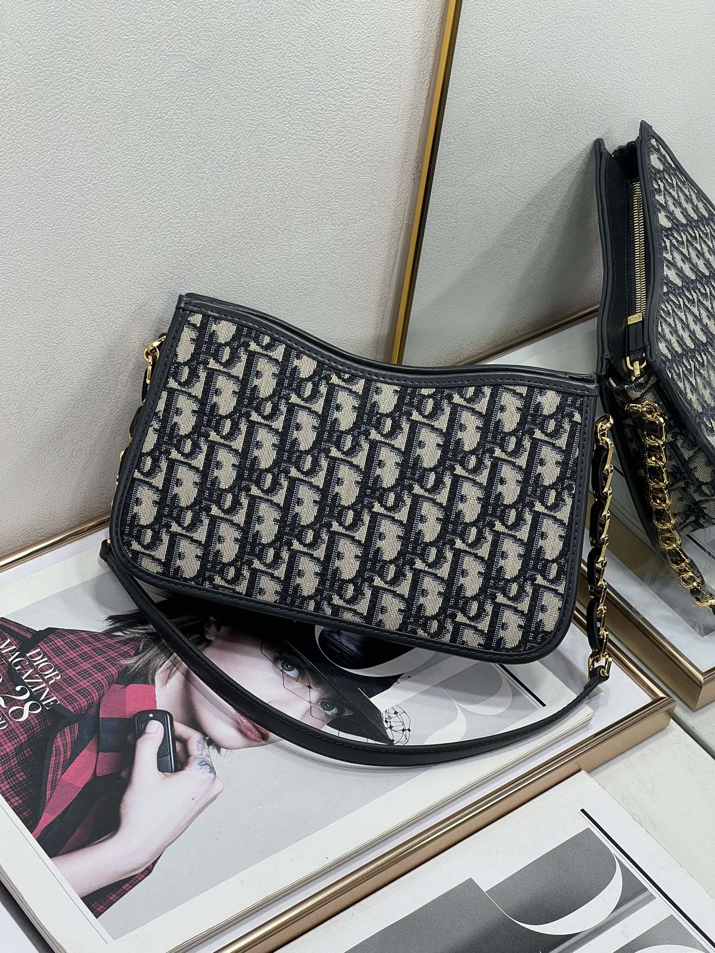 Dior CD Signature Hobo 9211 23.5x14.5x6cm