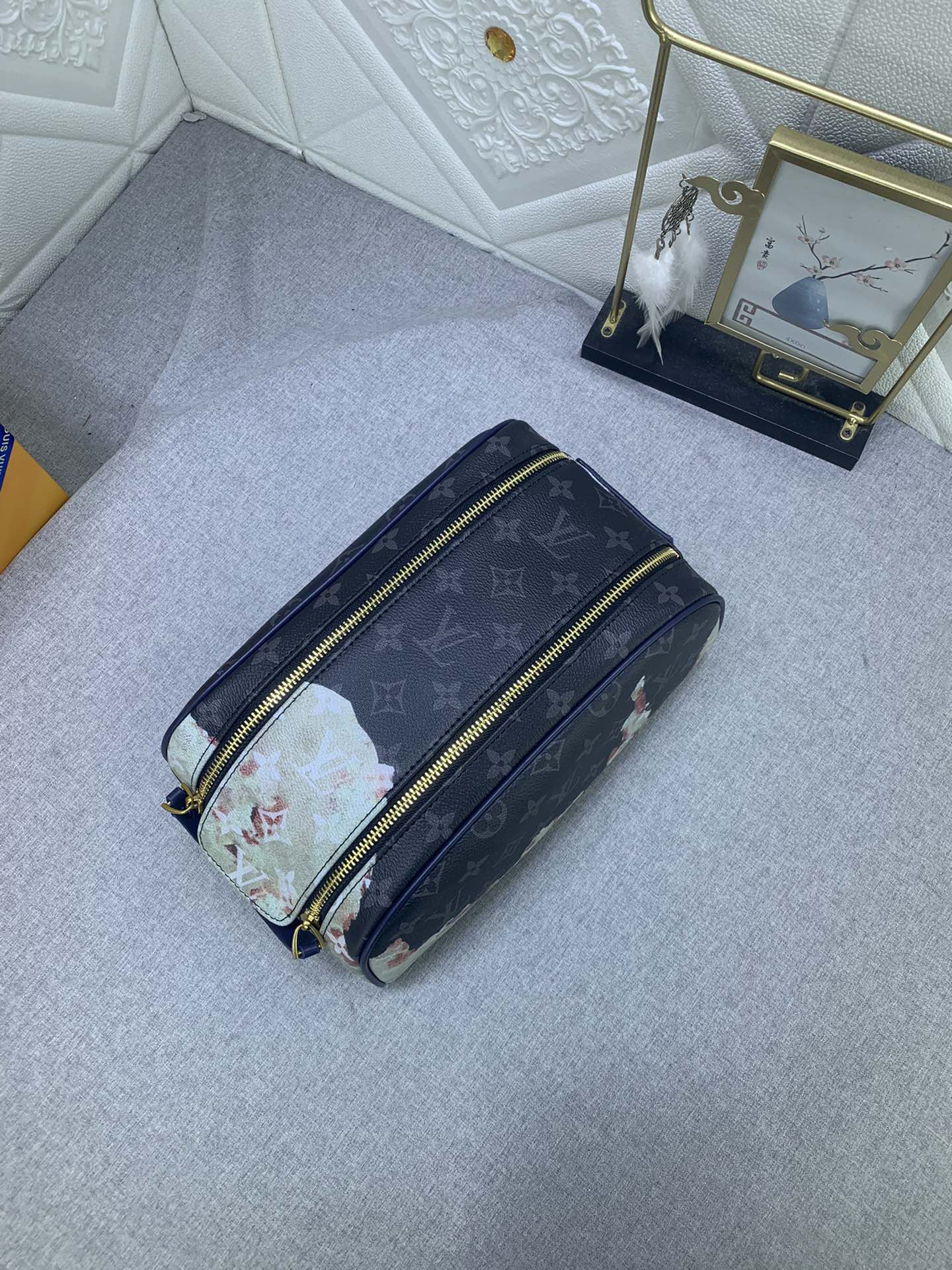 Louis Vuitton Monogram Macassar M47528 28x15x16.5cm