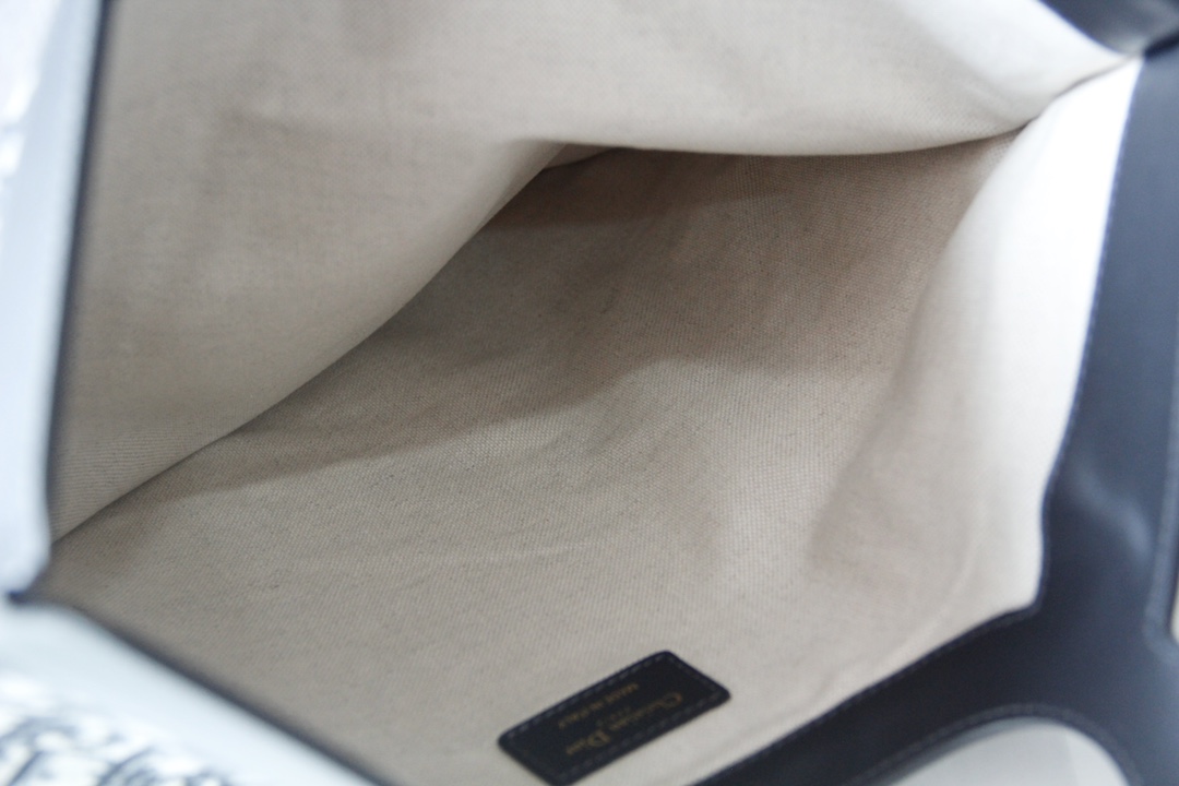 Dior Oblique 83131 39 x 32.5 x 3 cm