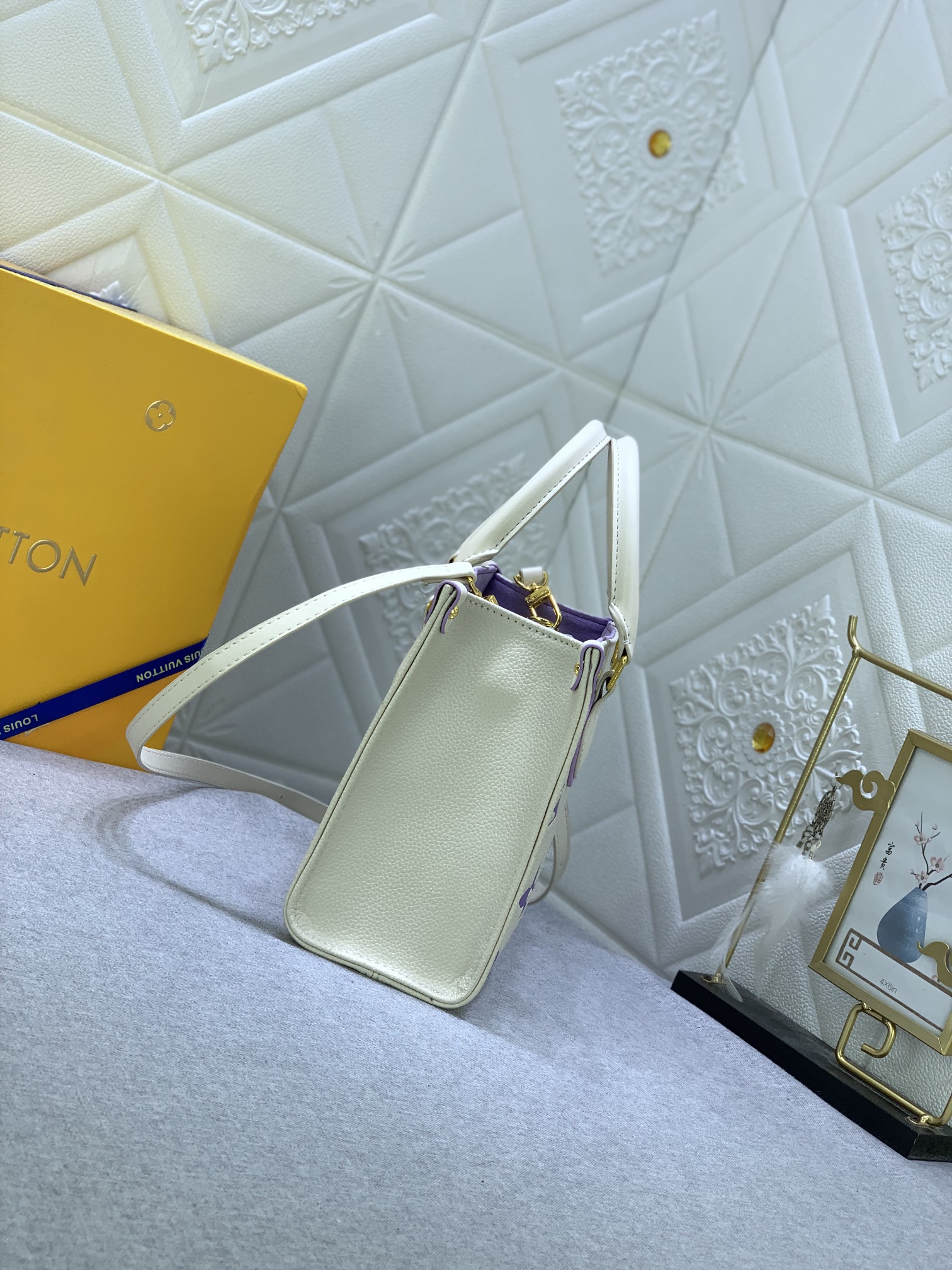 Louis Vuitton OnTheGo M46833