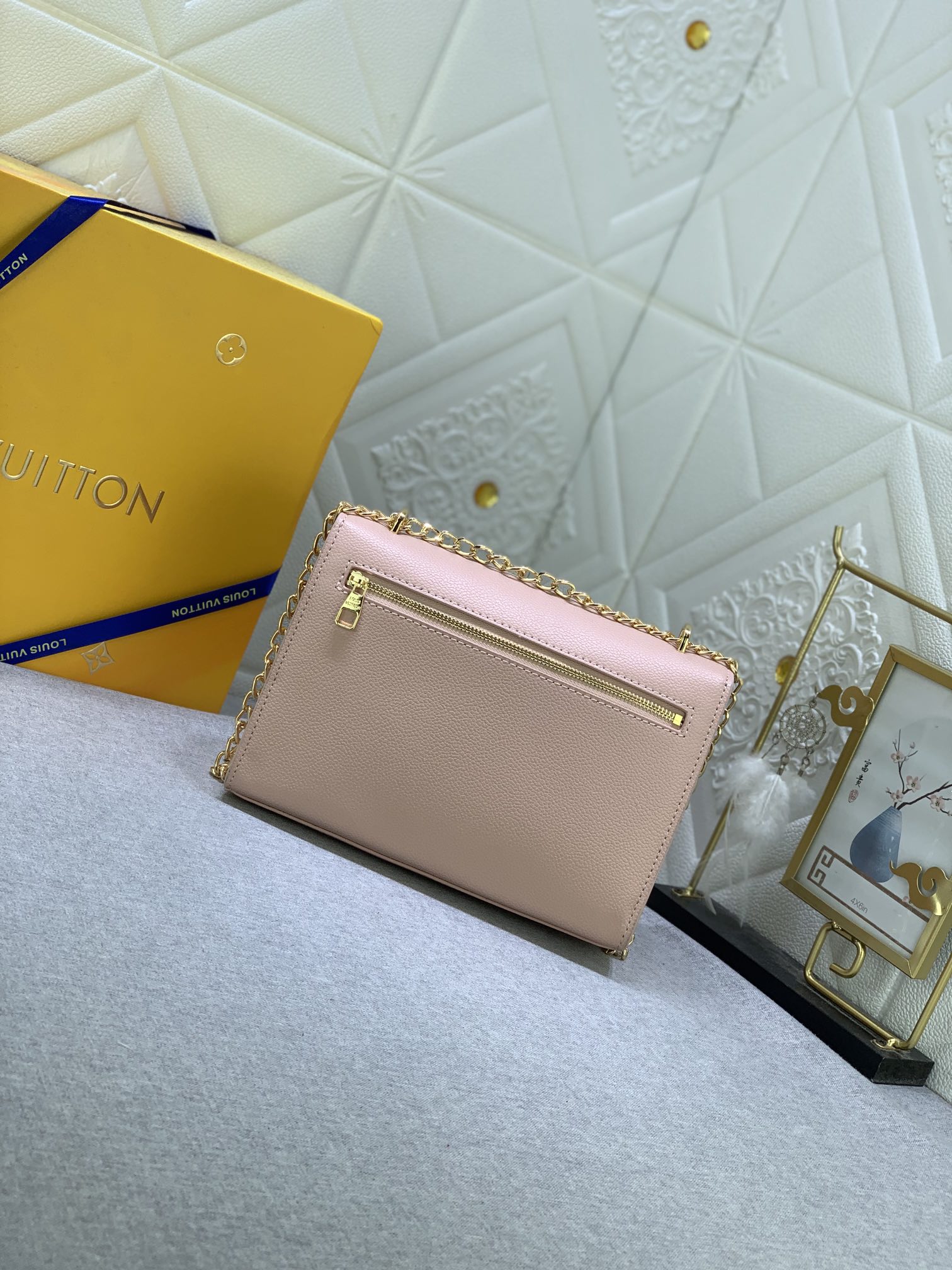 Louis Vuitton Mylockme BB M51418 (3) 22.5 x 17.0 x 5.5cm