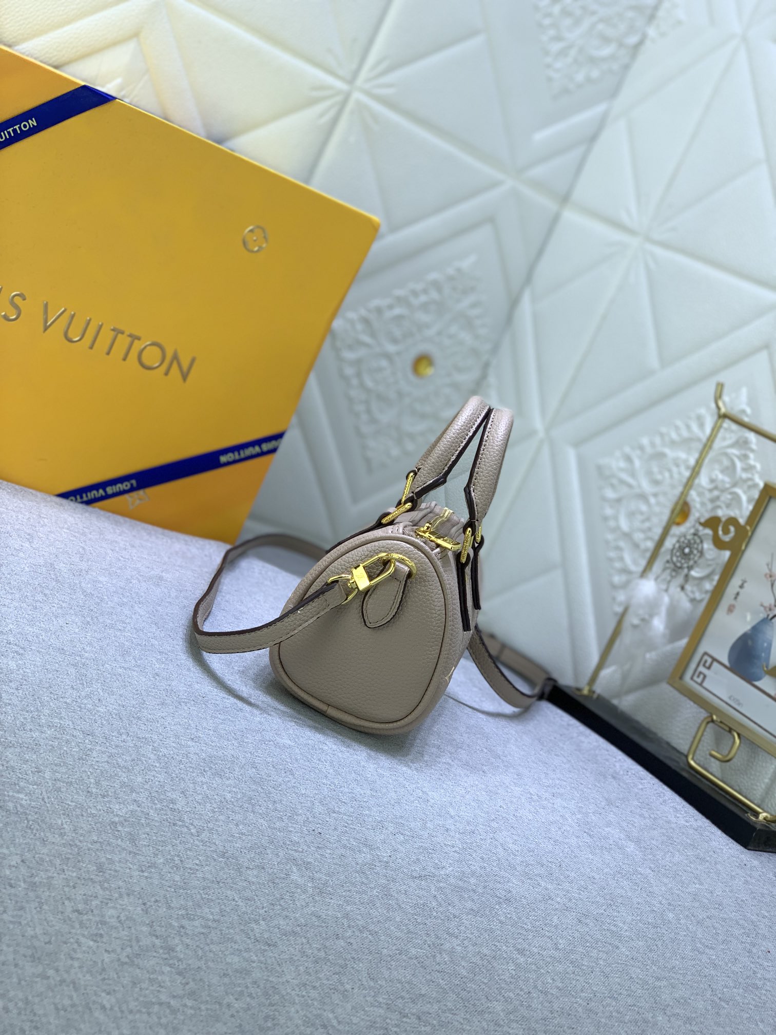 Louis Vuitton Nano Speedy M81913 16.0 x 11.0 x 9.0 cm
