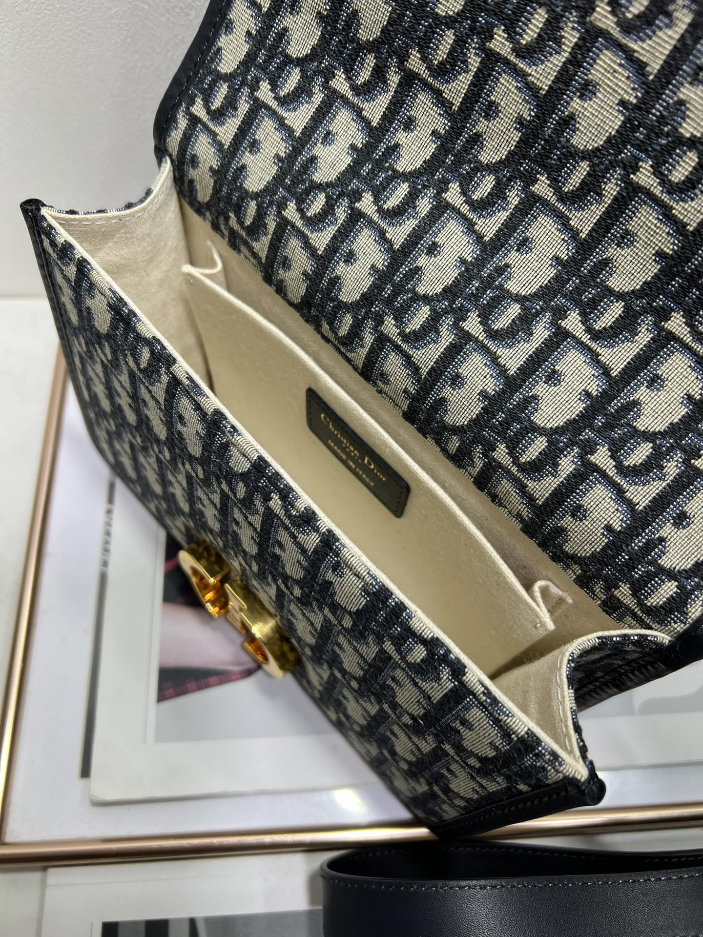 Dior 30 Montaigne 3348 21cm