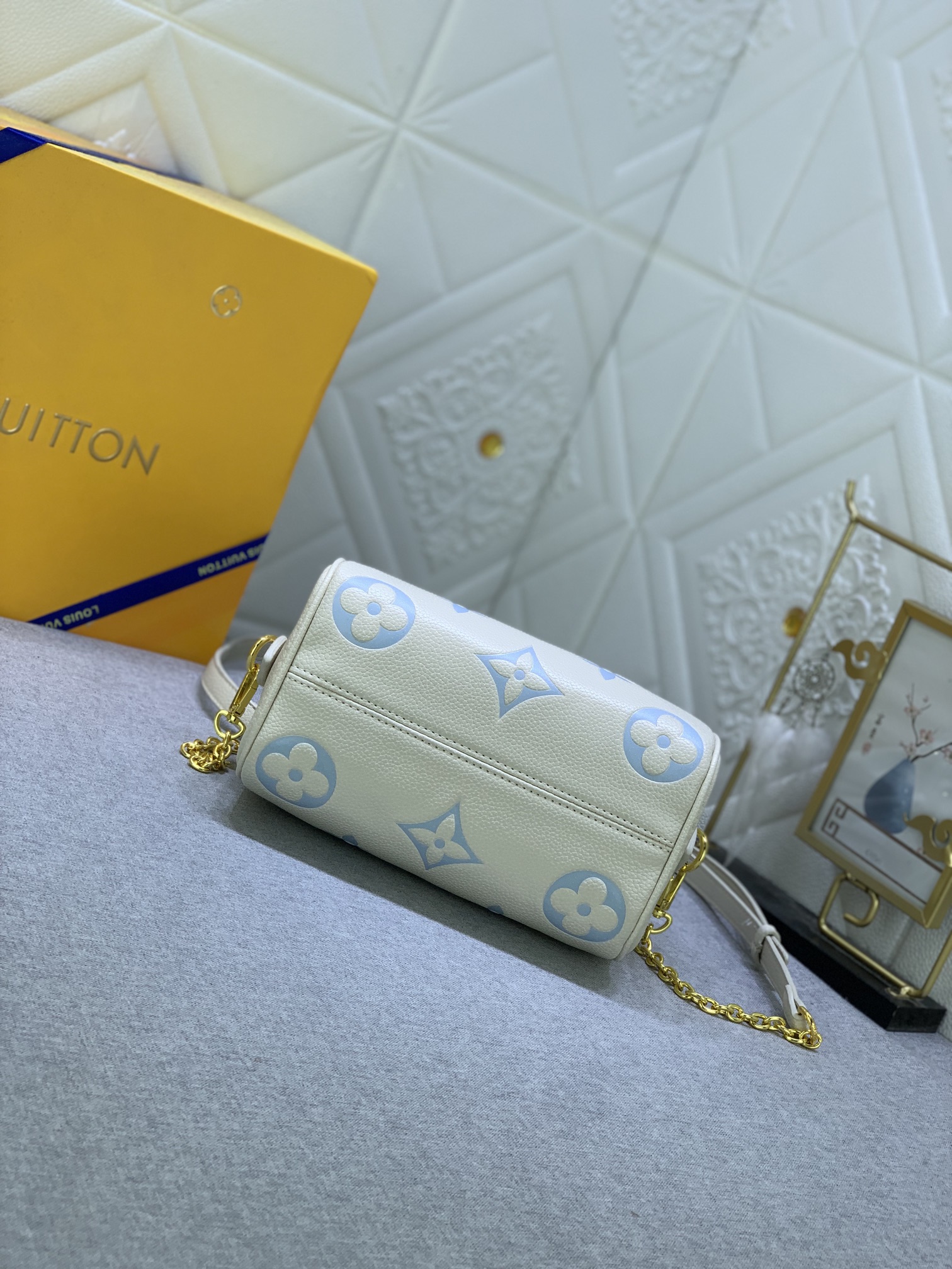 Louis Vuitton Speedy Bandoulière 20 M58953 20.5 x 13.5 x 12.0 cm