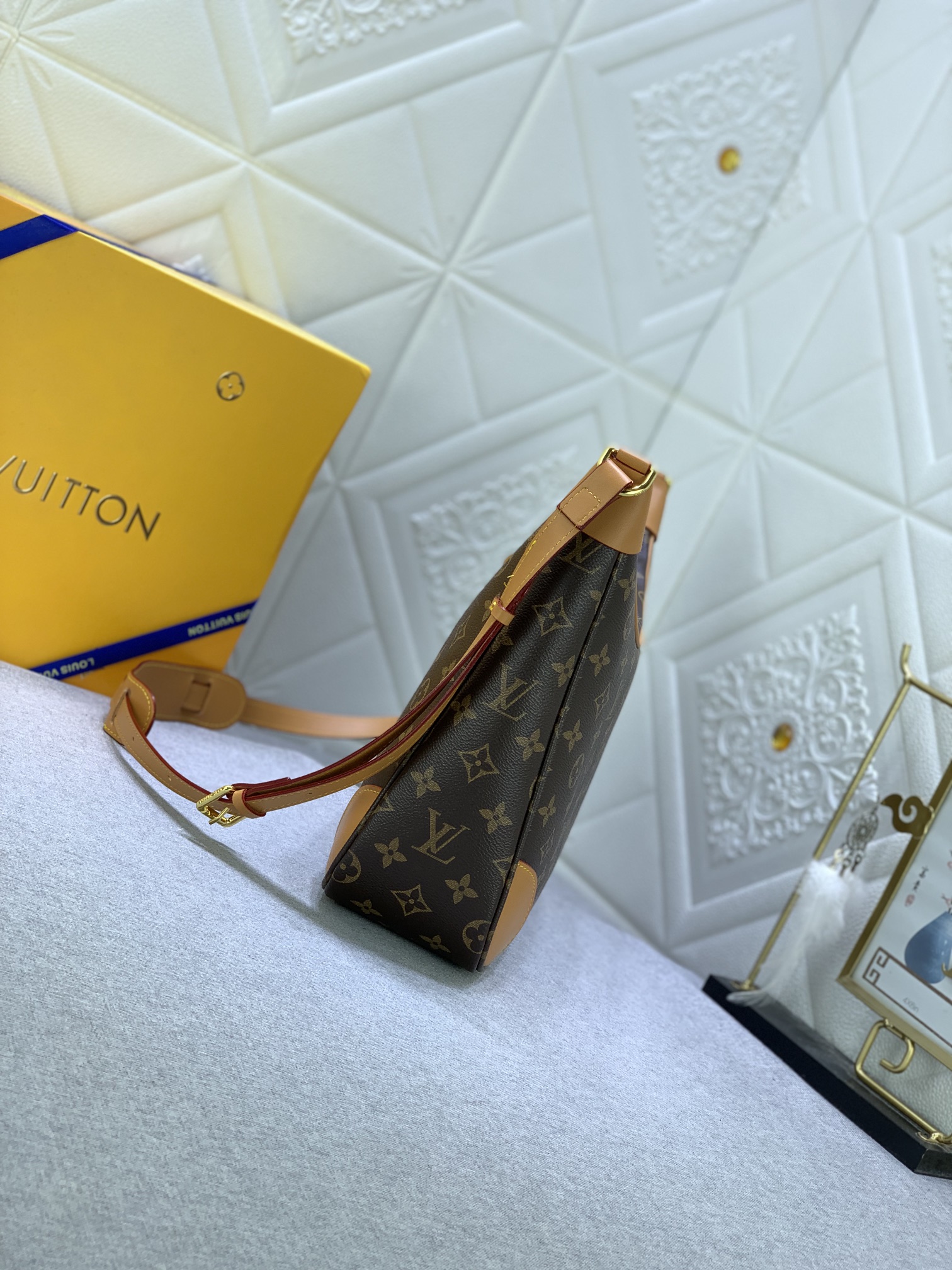 Louis Vuitton Monogram M51260