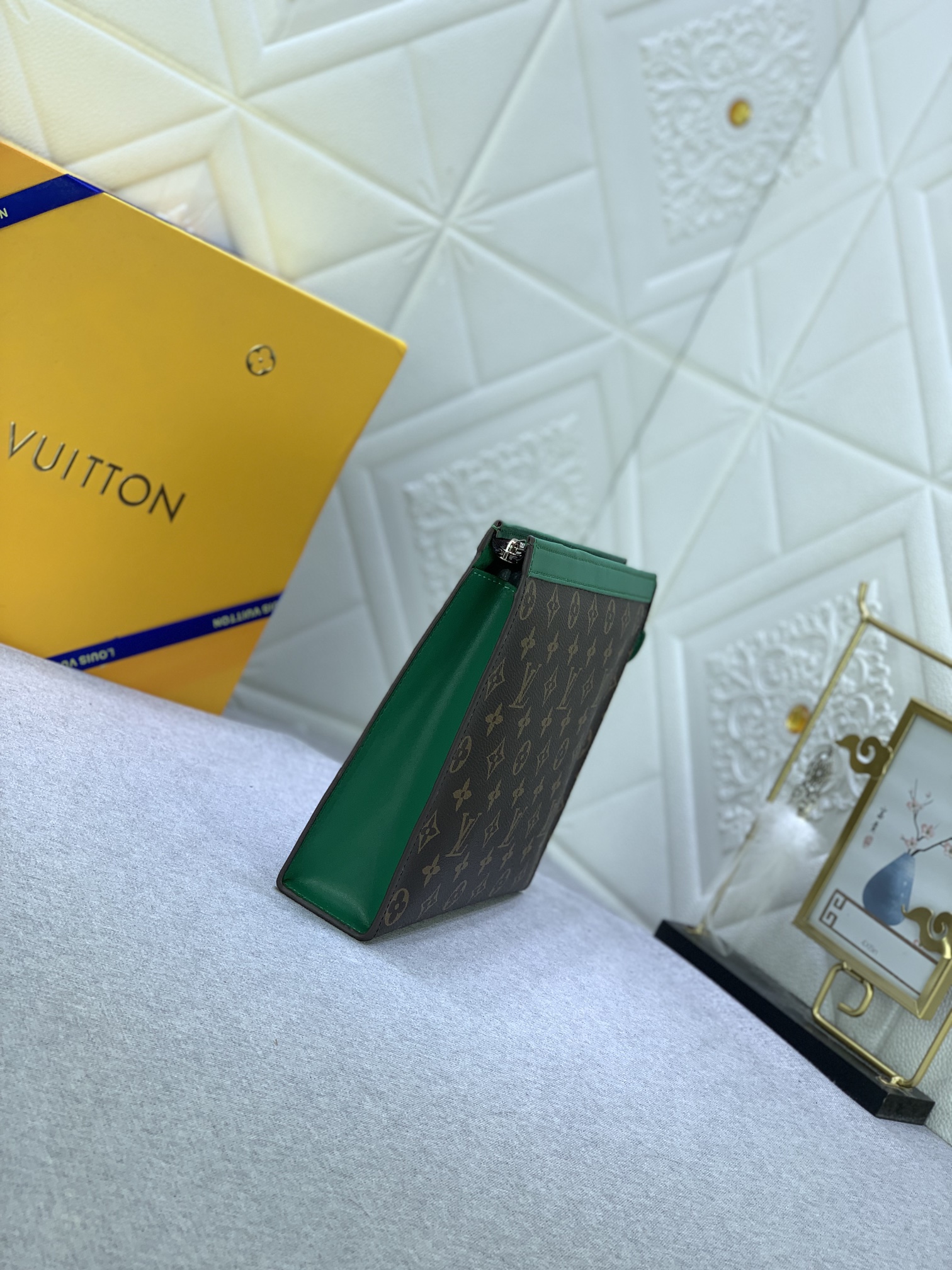 Louis Vuitton Pochette Voyage DnsNh M61692 (5) 27 x 21 x 6cm