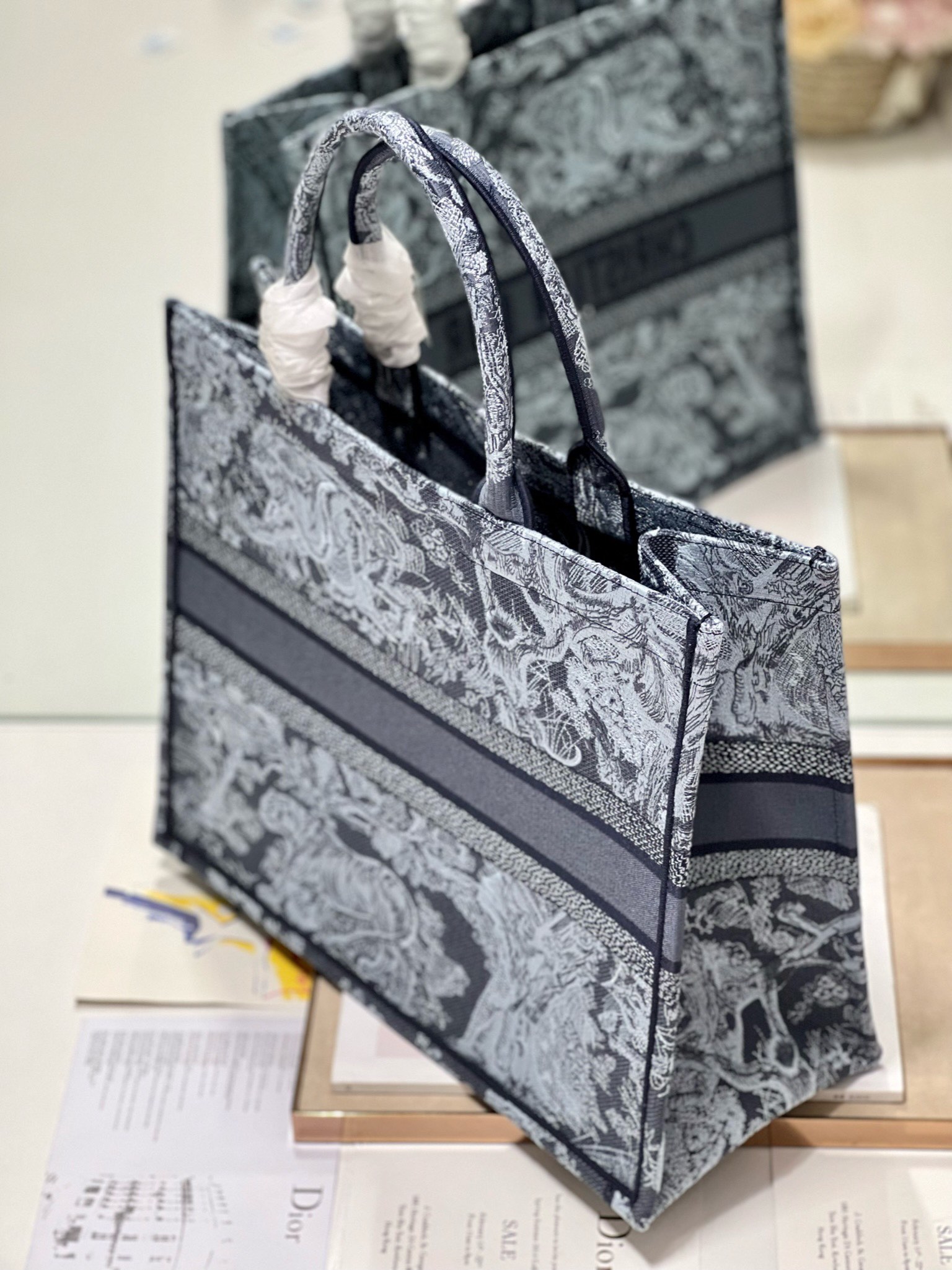 Dior Tote 1286 (15)