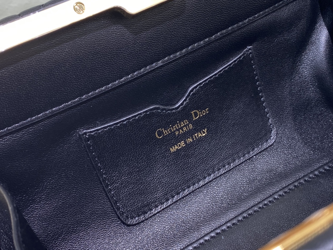 Dior 4530 26 x 9 x 14.5cm