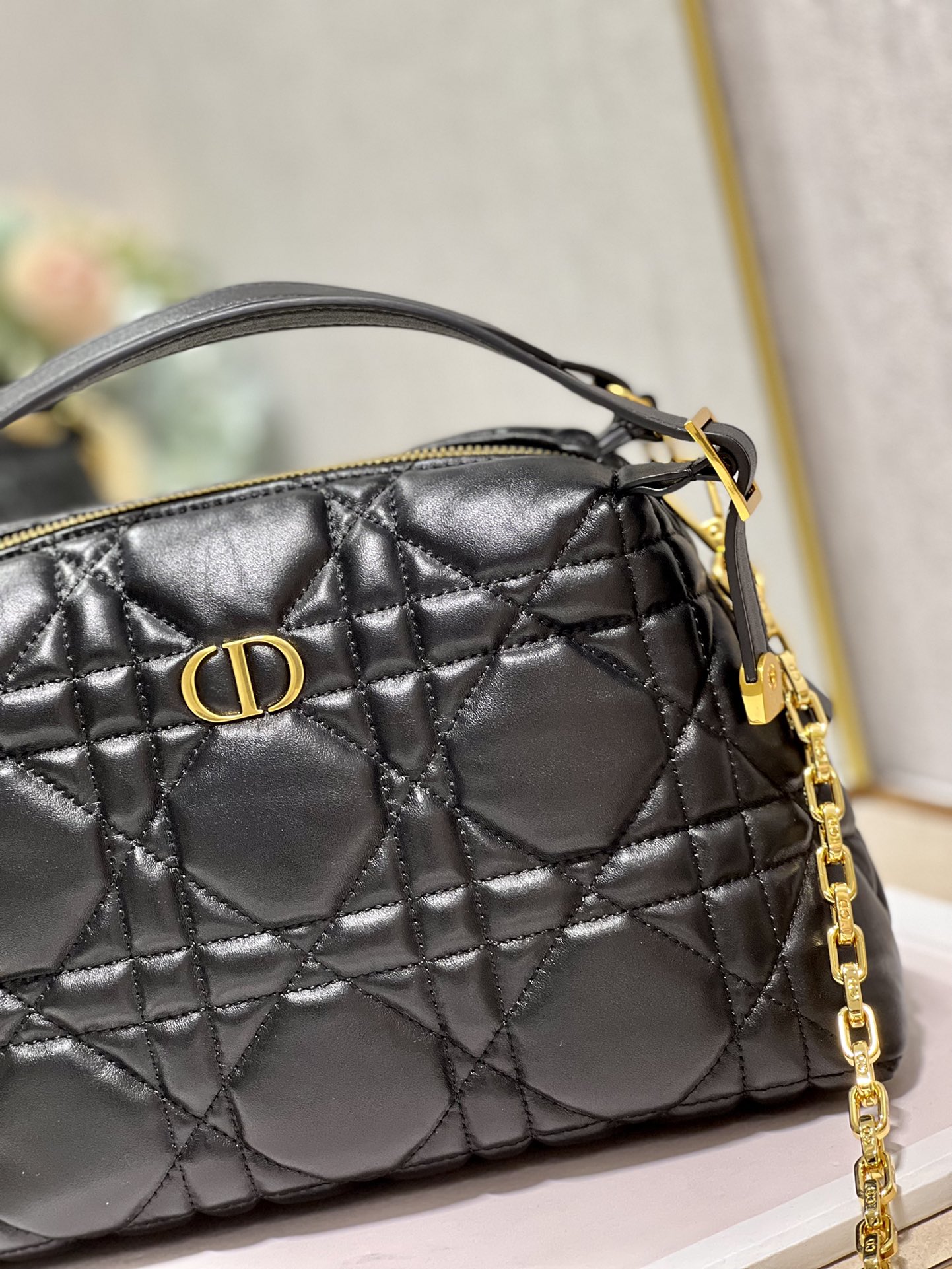 Dior Black 5556 25×16cm