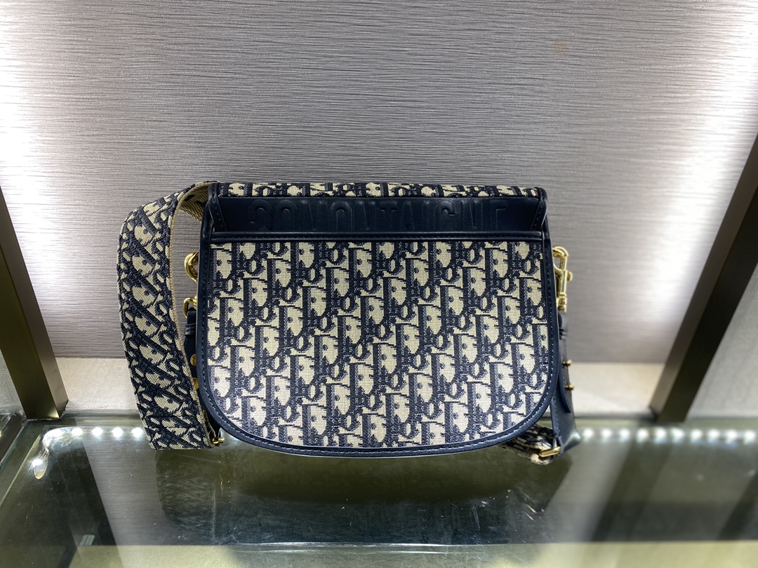 DIOR BOBBY 20235 27x19.5x8cm