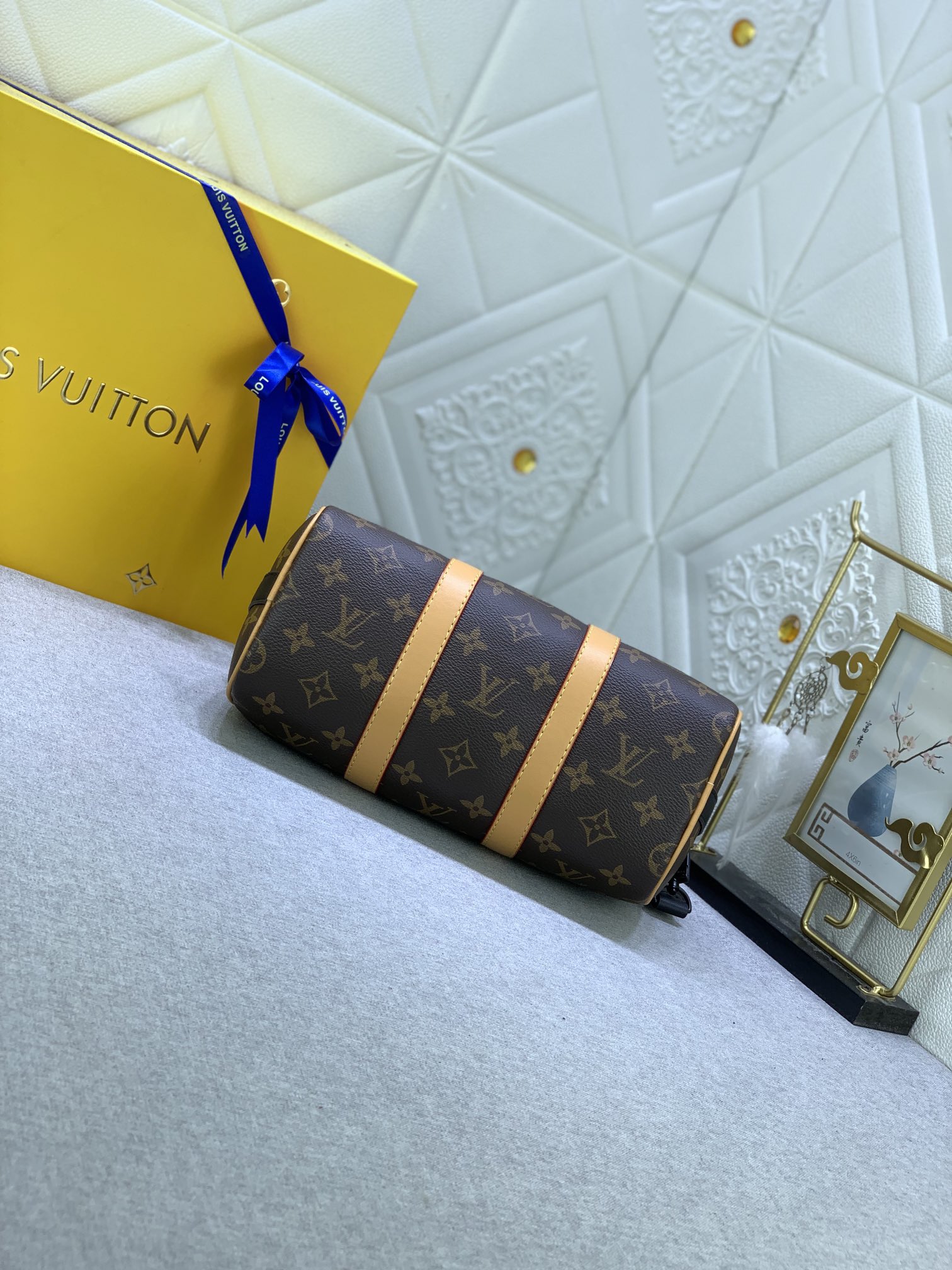 Louis Vuitton M46687 25x15x11cm