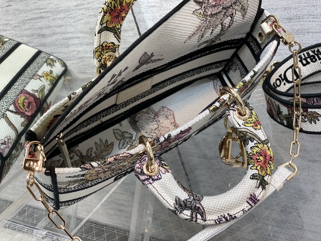 Dior White-2 (3) 26*13.5*5cm White