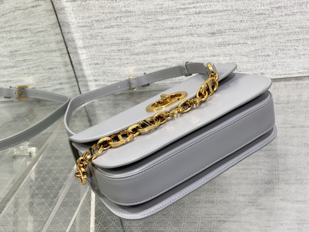 Dior 30 Montaigne Avenue 30007  22.5*6.5*12.5cm