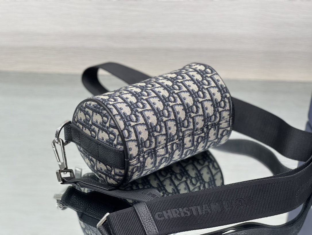 Dior Roller 23795 17x 11.5x 11.5cm