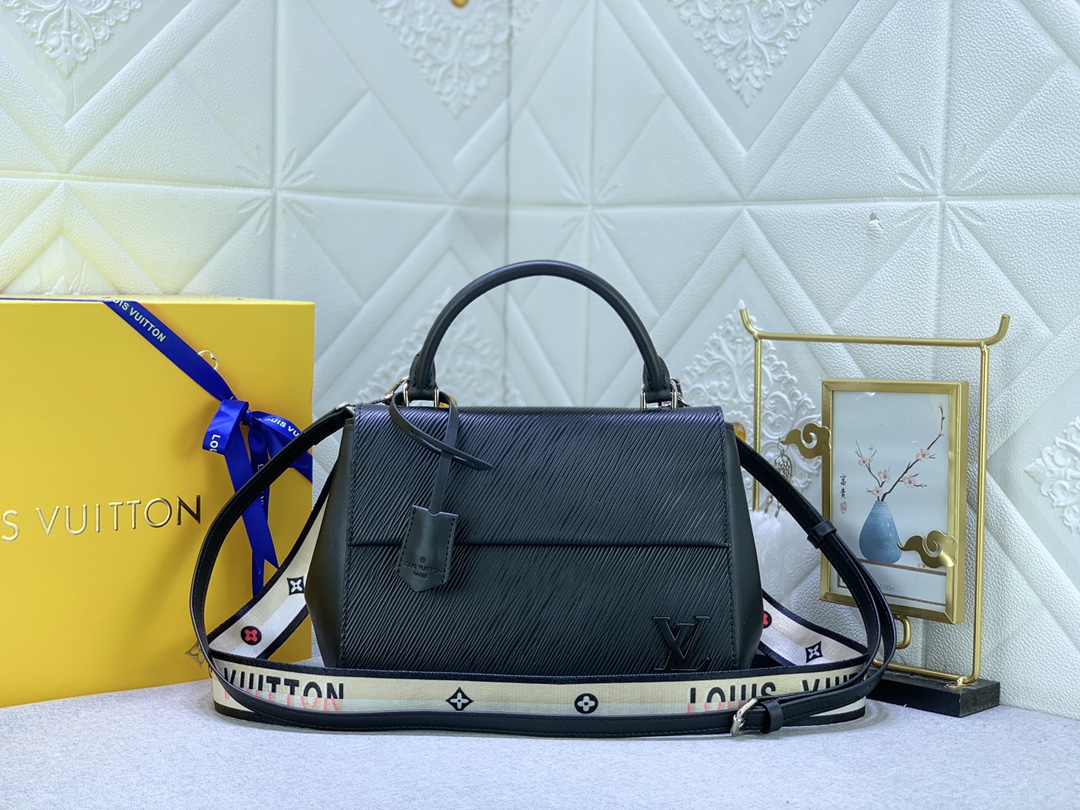Louis Vuitton Cluny M58931