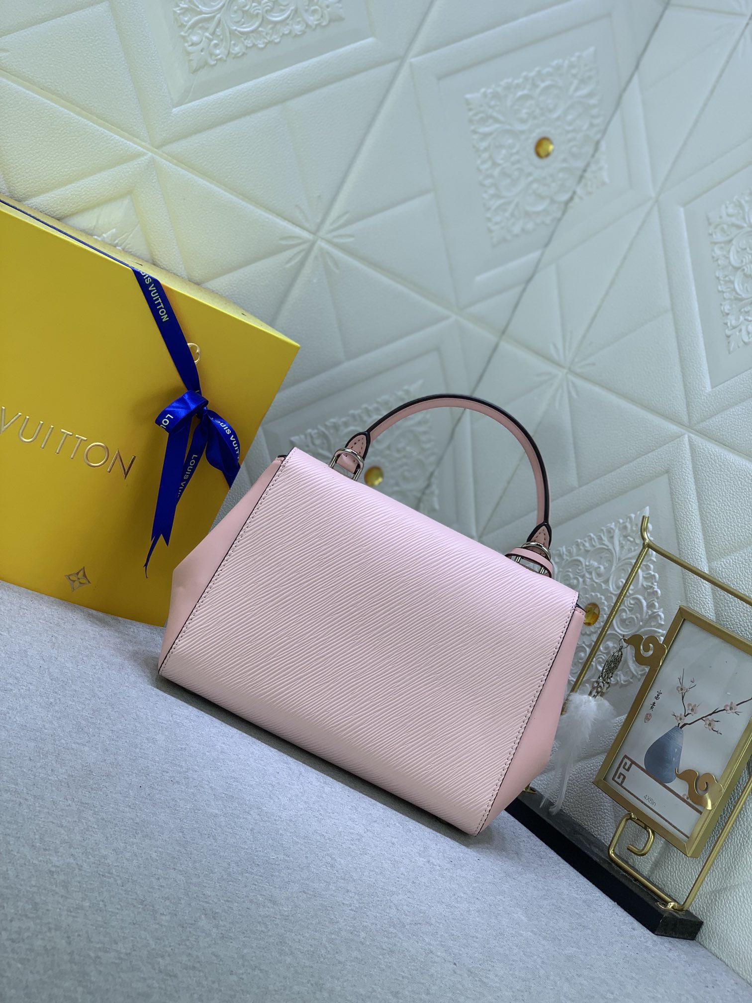 Louis Vuitton Cluny M58931 (2)