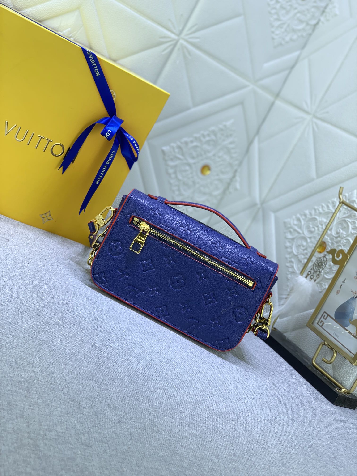 Louis Vuitton Pochette Métis East West M46279 (2) 21.5 x 13.5 x 6.0cm