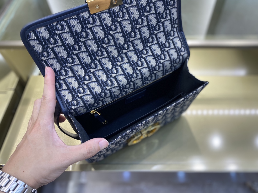 Dior 30 Montaigne 22425 24*17*8cm