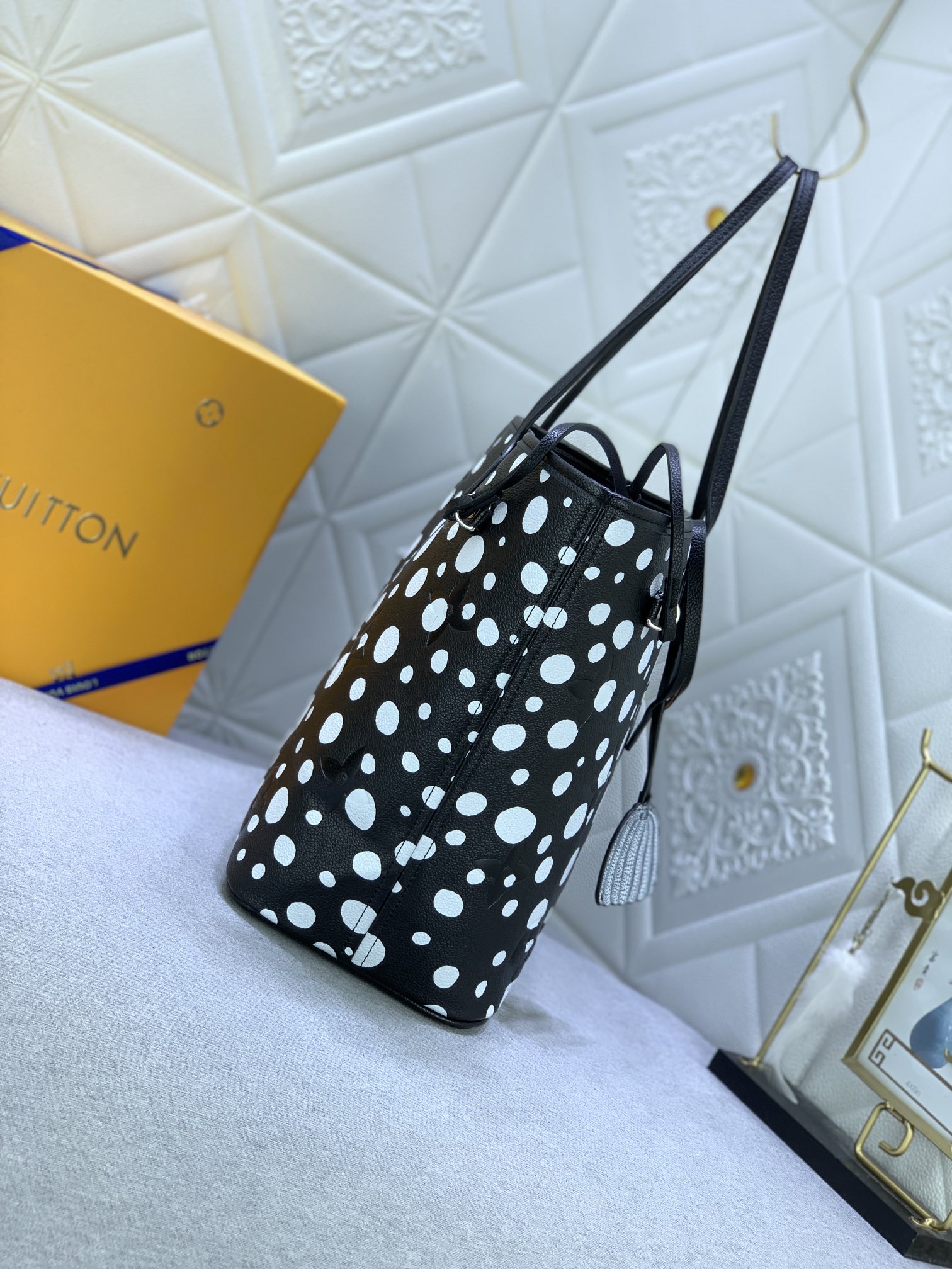 Louis Vuitton ONTHEGO M46390 32 x 29 x 17cm