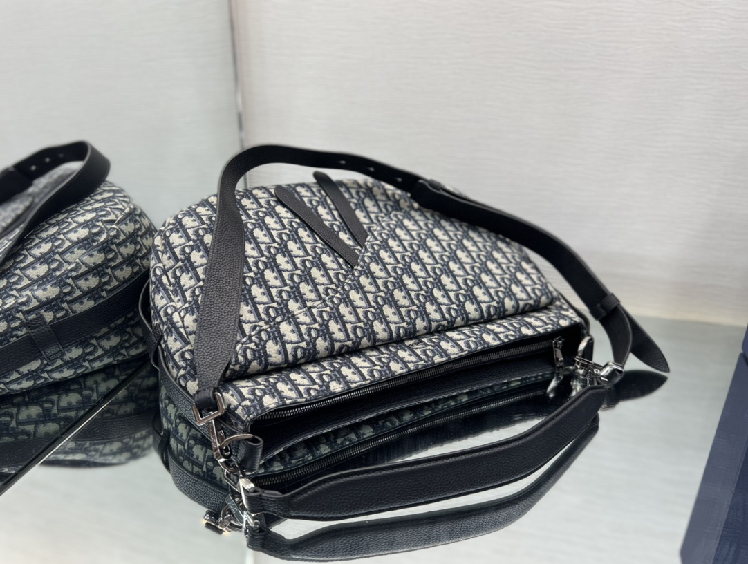 Dior 23790(2) 40×29.5×14.5cm