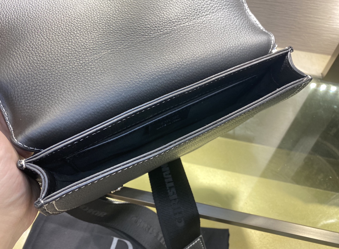 Dior Saddle 22406-2 24 x 17.5cm