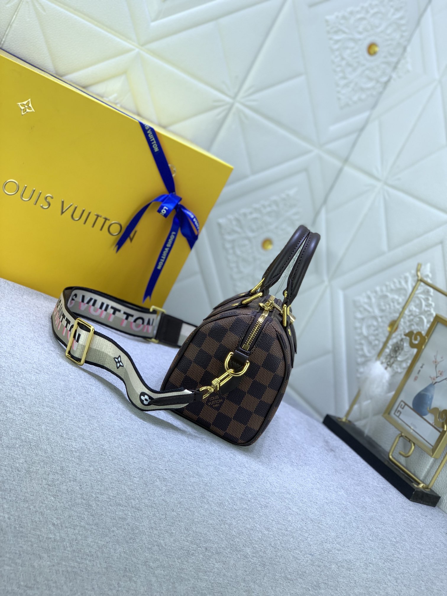 Louis Vuitton Speedy Bandoulière 20 M46222 (6) 20.5 x 13.5 x 12cm