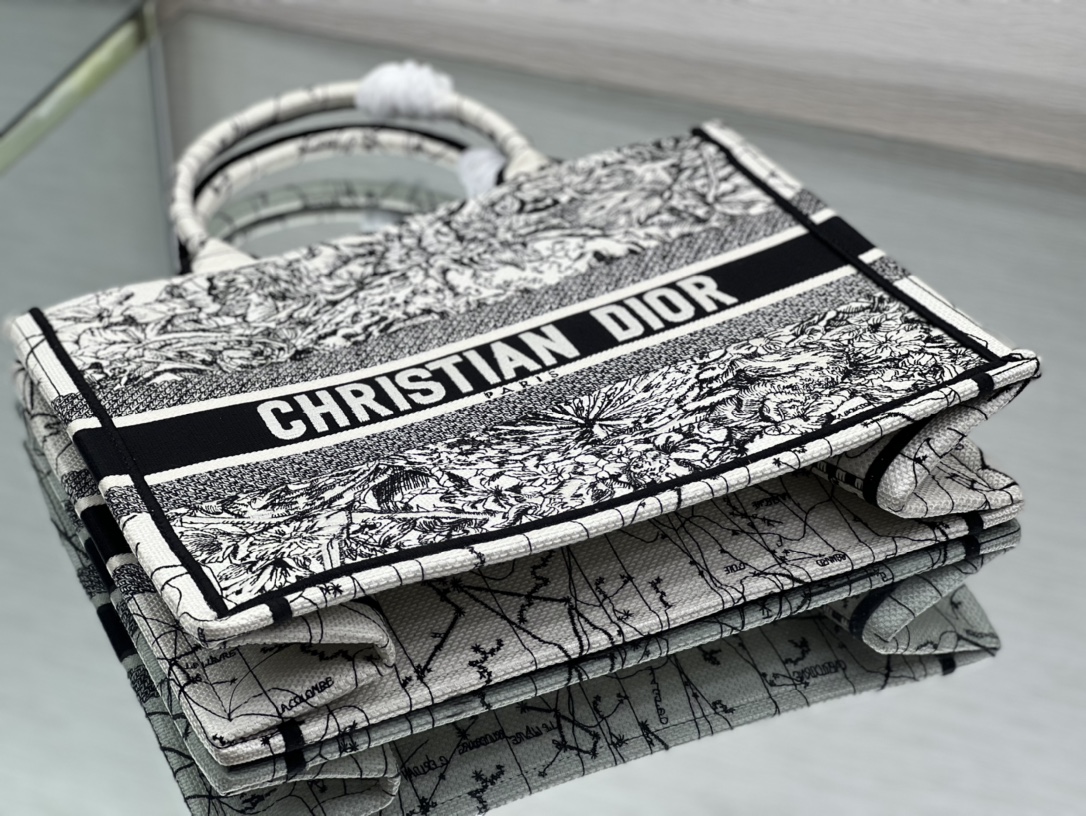 Dior Book Tote 1286(50) 41.5x35×18cm
