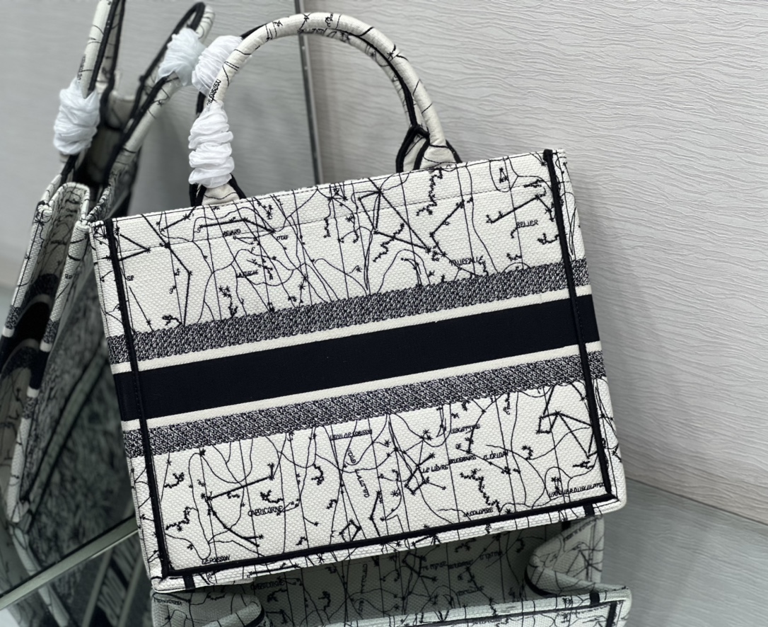 Dior Book Tote 1286(50) 41.5x35×18cm