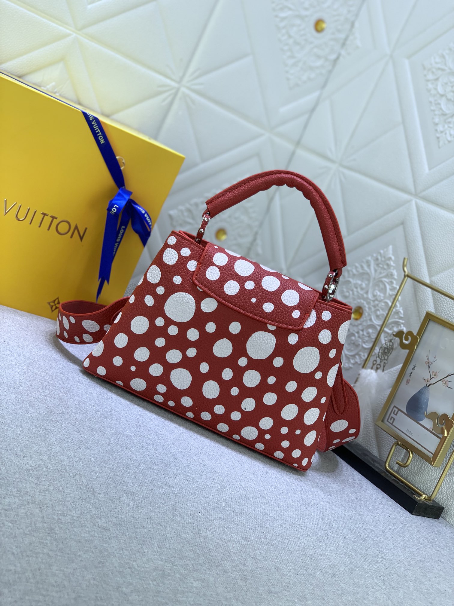 Louis Vuitton x YK Capucines M21663 (11) 27x18x9cm