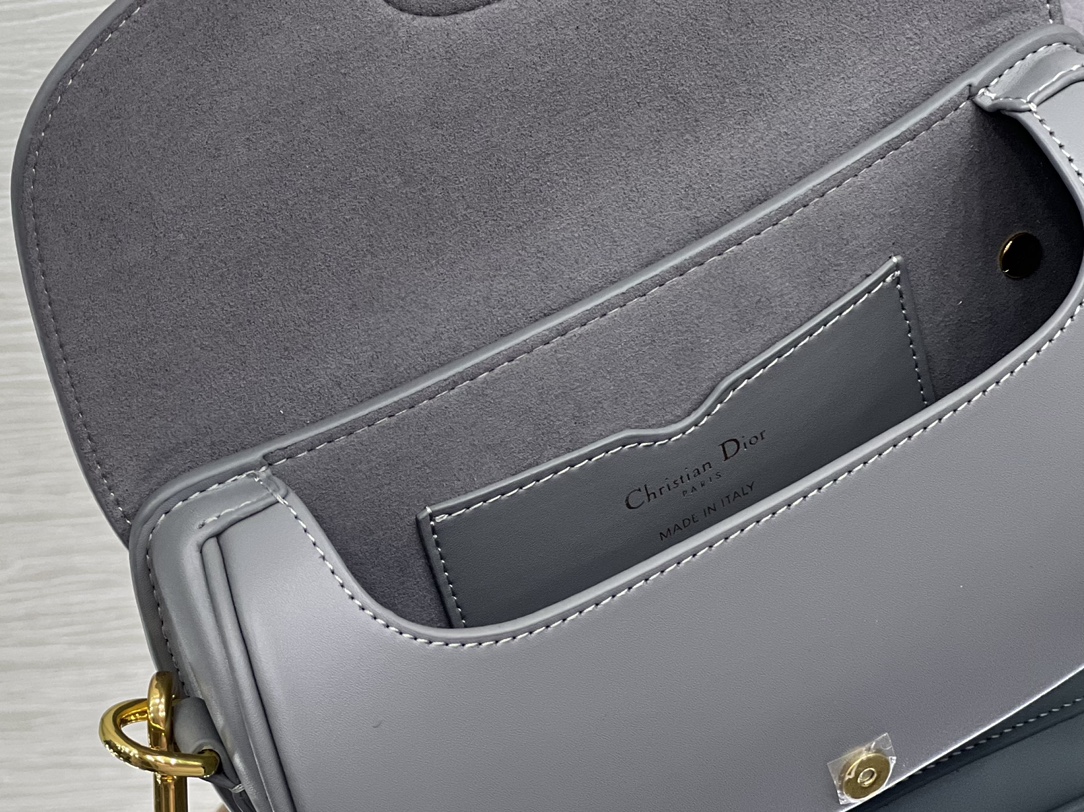 Dior Bobby 9327 (2) 21*5*12cm