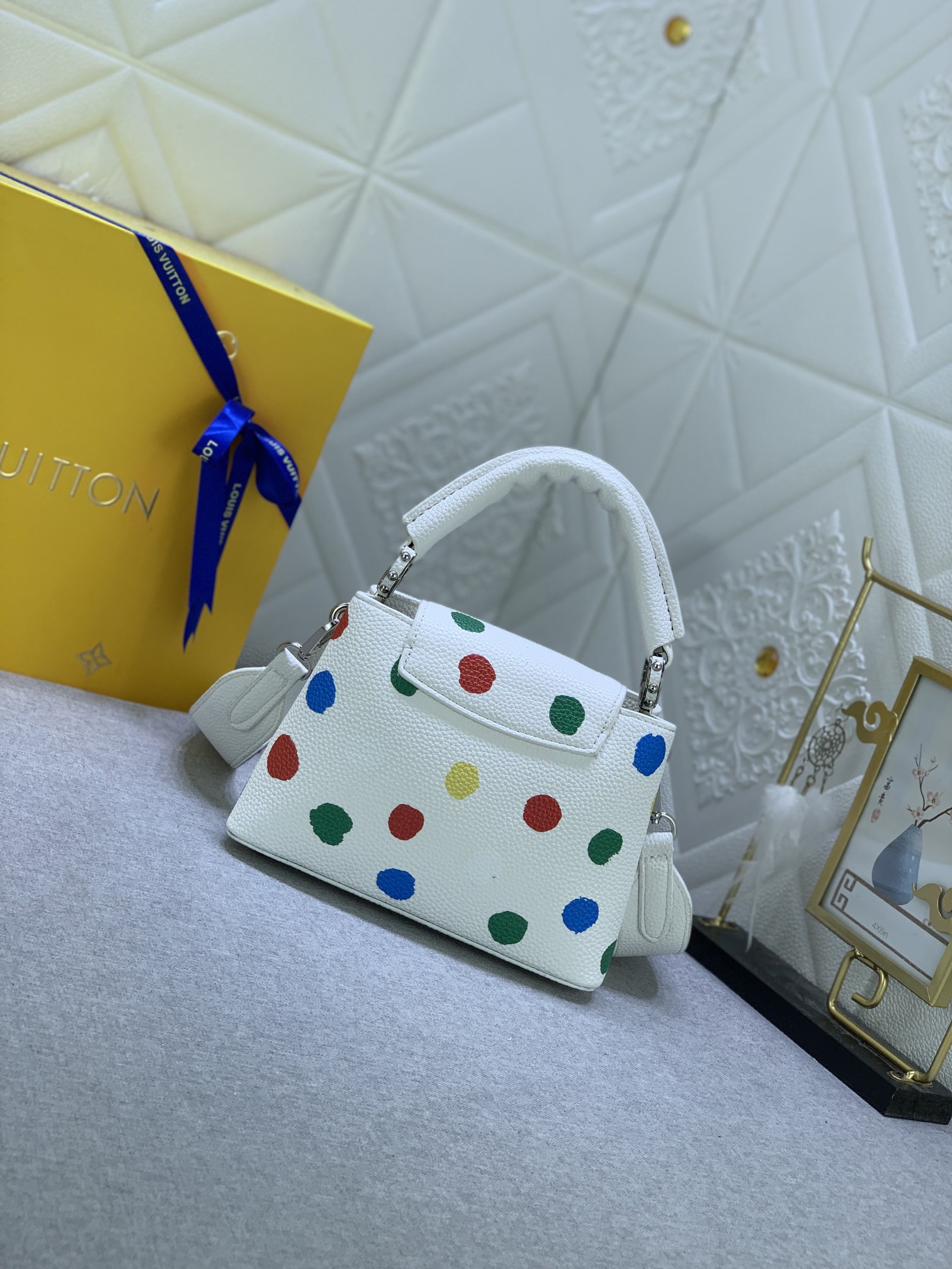 Louis Vuitton x YK Capucines M21663 (7) 21x14x8cm