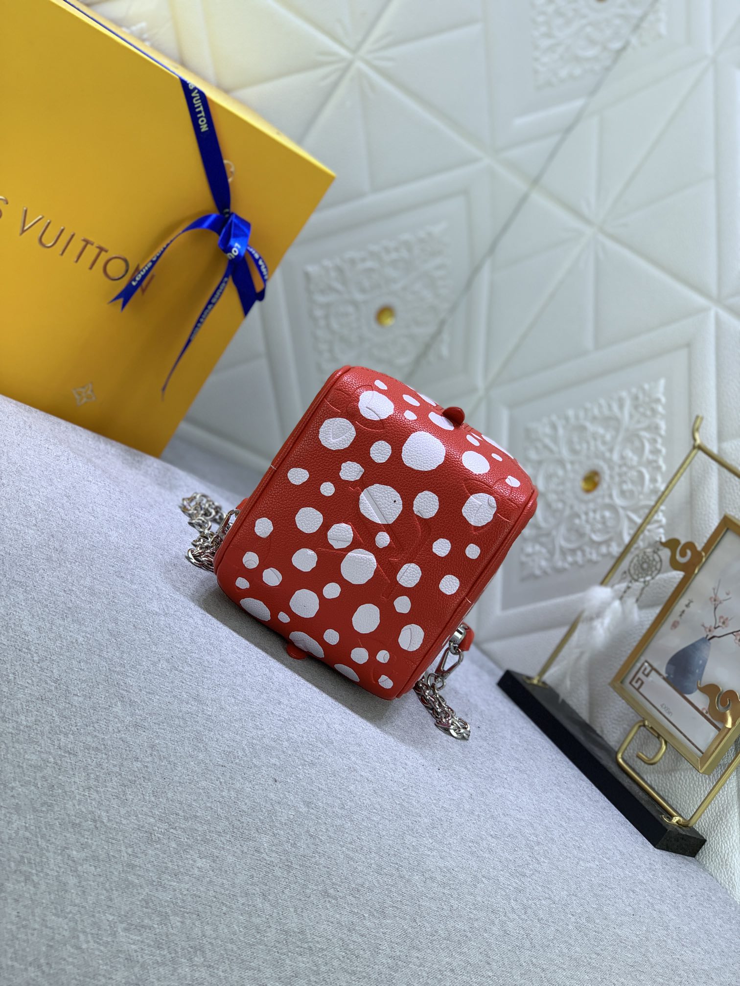 Louis Vuitton x YK Square Bag M21778 (4) 16x16x16cm