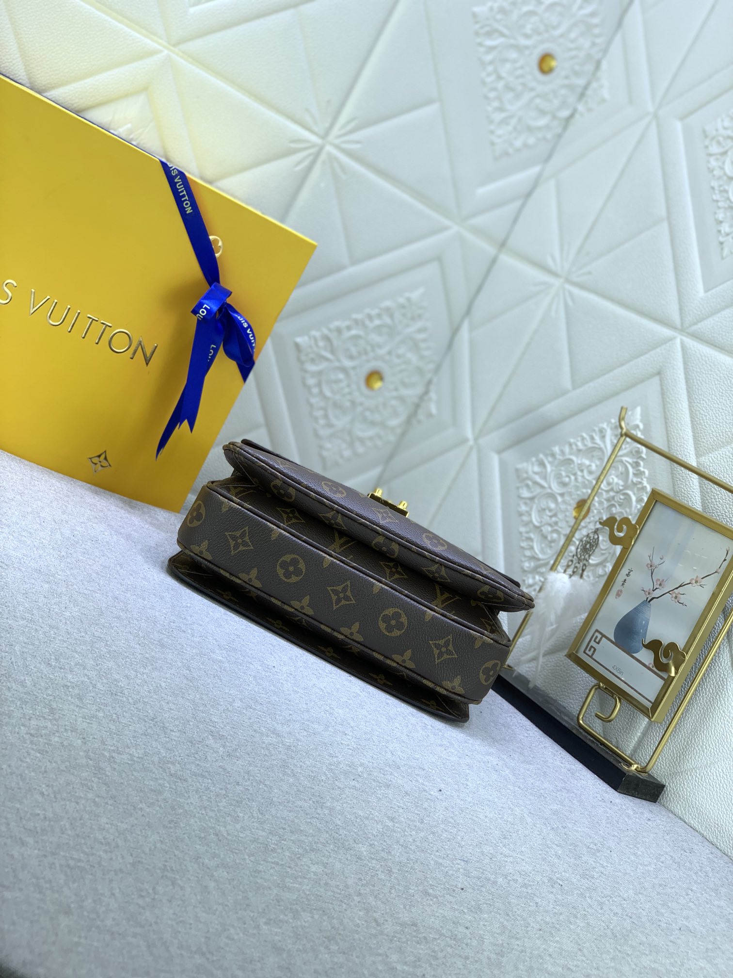 Louis Vuitton POCHETTE METIS M40780 (3) 25.0 x 19.0 x 7.0 cm