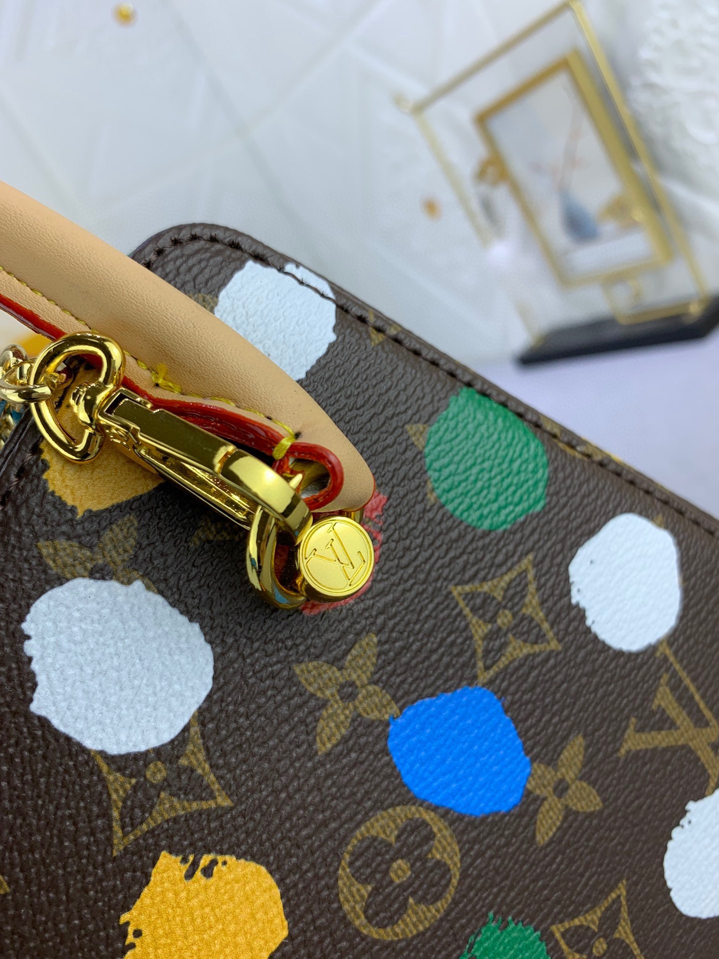 Louis Vuitton x YK Square Bag M21778 16x16x16cm