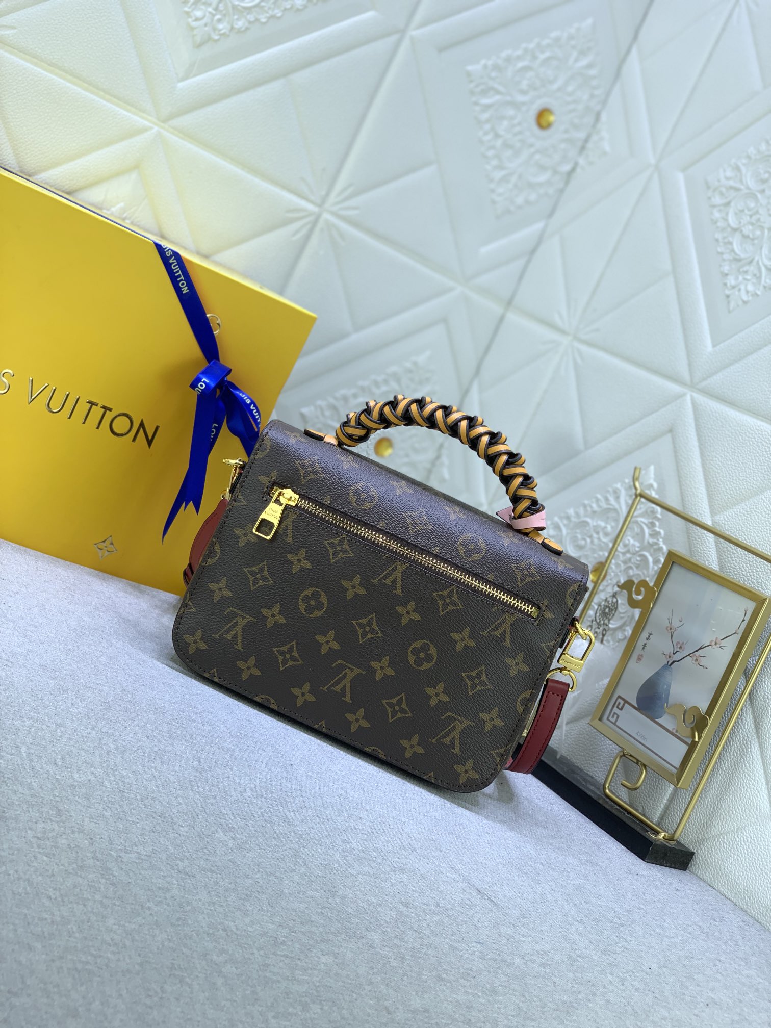 Louis Vuitton POCHETTE METIS M40780 (2) 25.0 x 19.0 x 7.0 cm