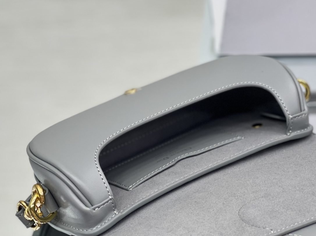 Dior Bobby 9327 (2) 21*5*12cm