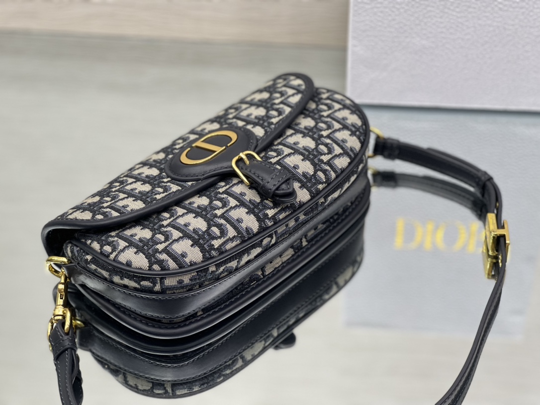 Dior Bobby 9327 (8) 21*5*12cm