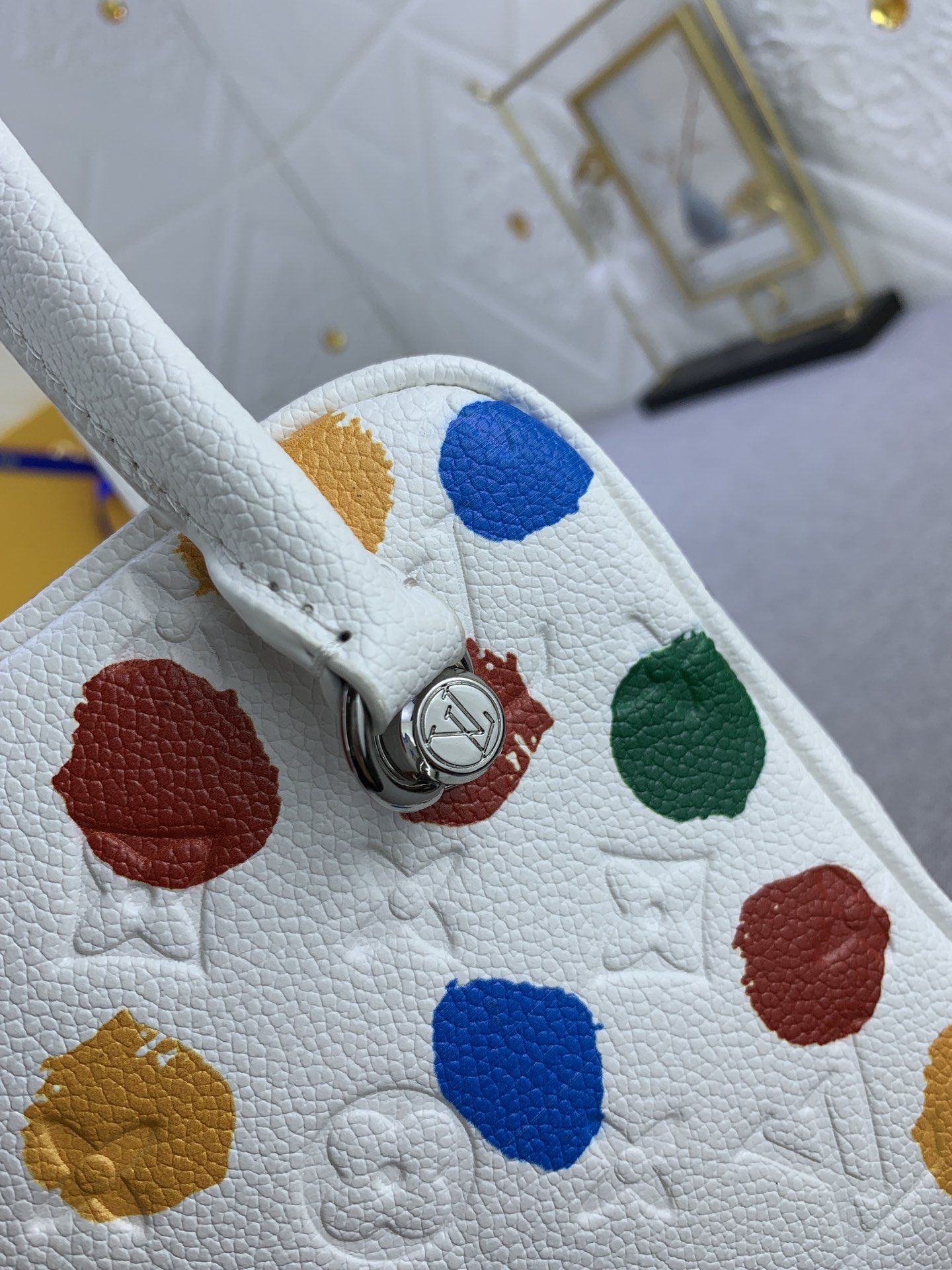 Louis Vuitton x YK Square Bag M21778 (2) 16x16x16cm