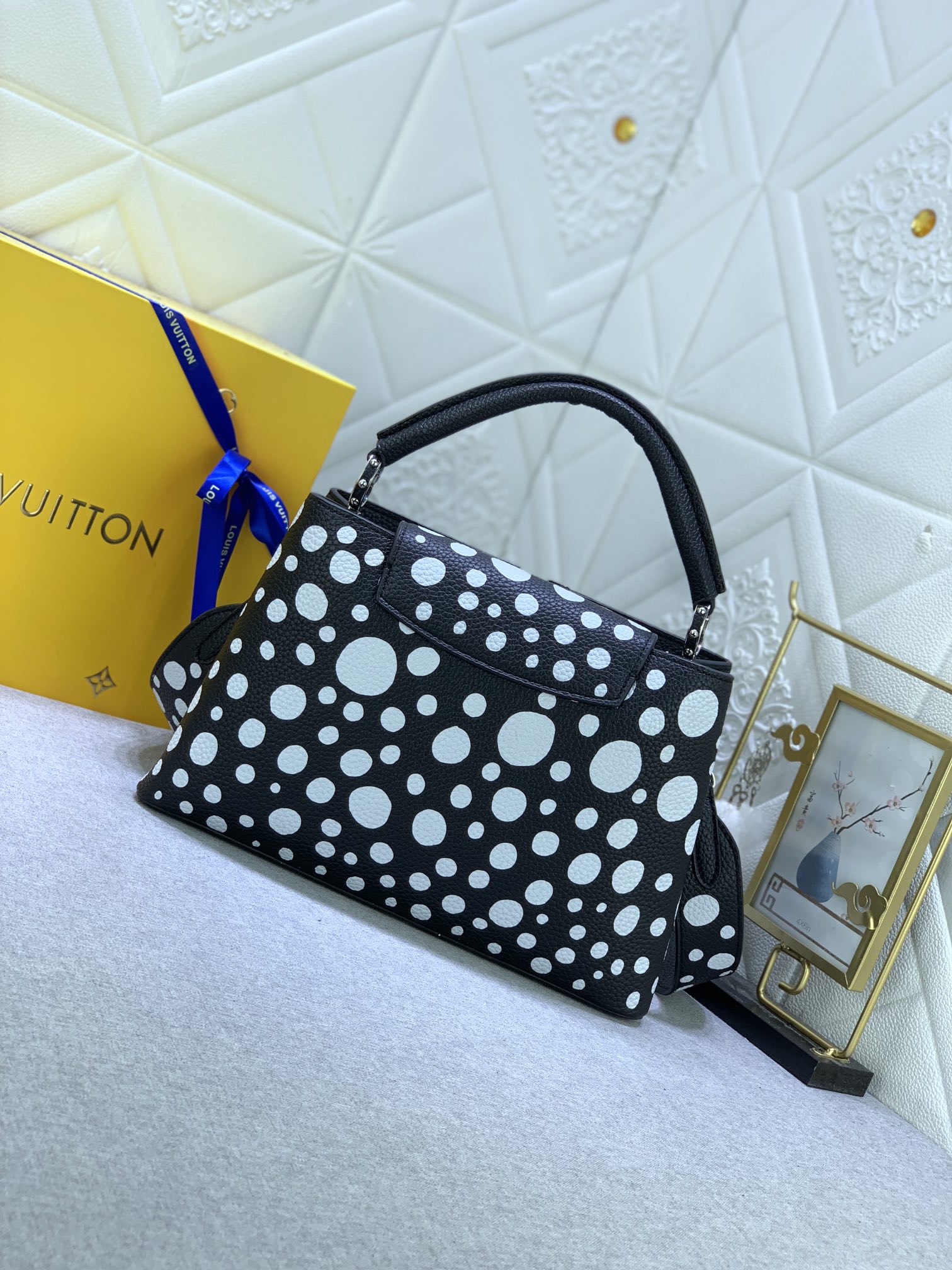 Louis Vuitton x YK Capucines M21663 (9) 31.5x20x11cn