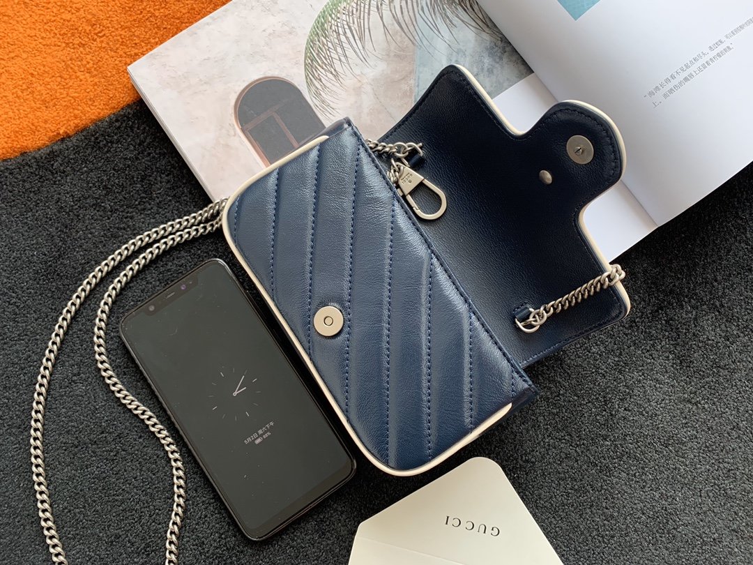 GUCCI Marmont 574969 17.5/11.5/4cm