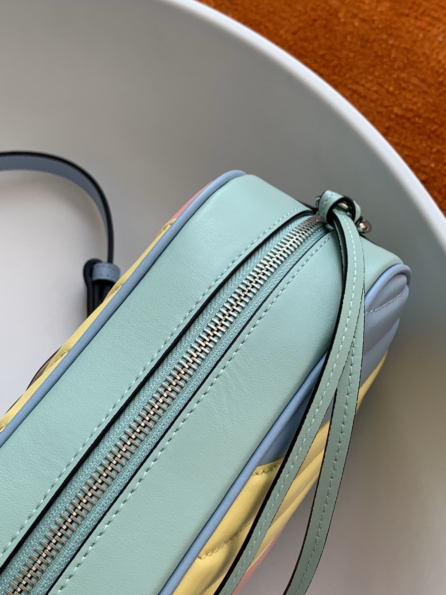 GUCCI Marmont 447632 24x13x7cm