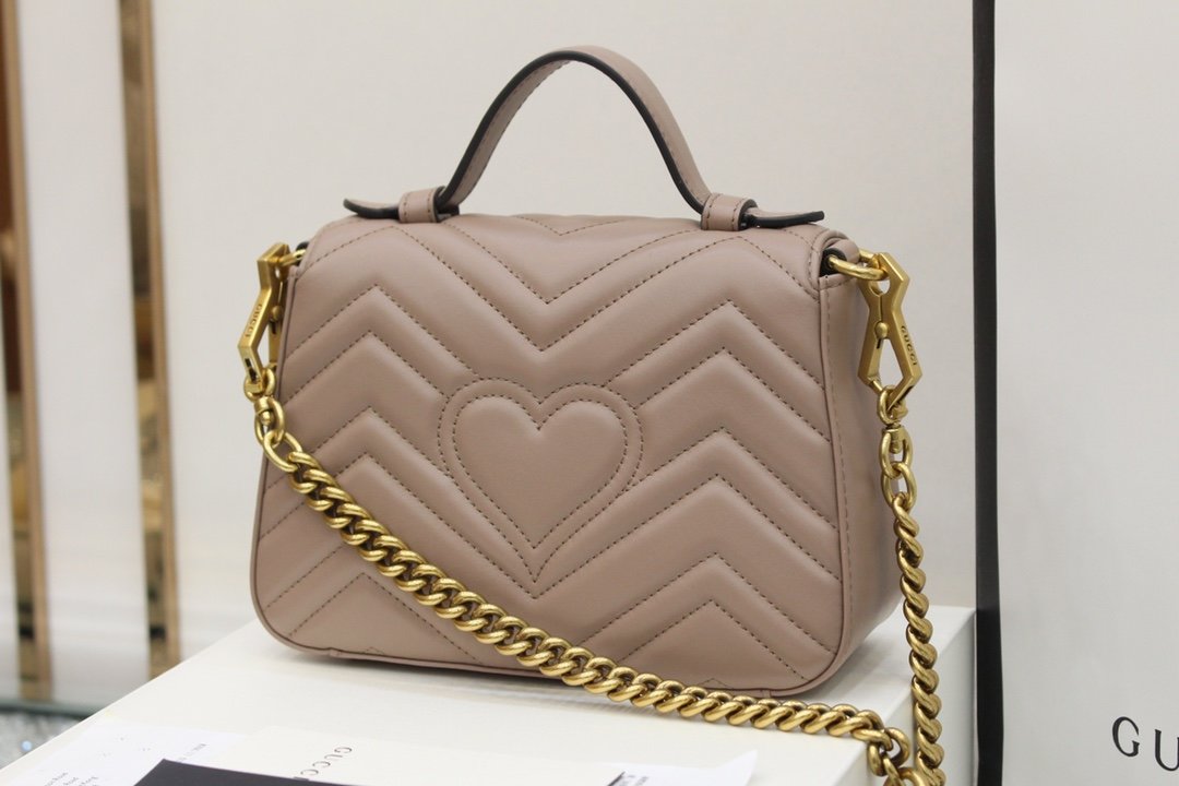 GUCCI Marmont 547260 21*15*8cm