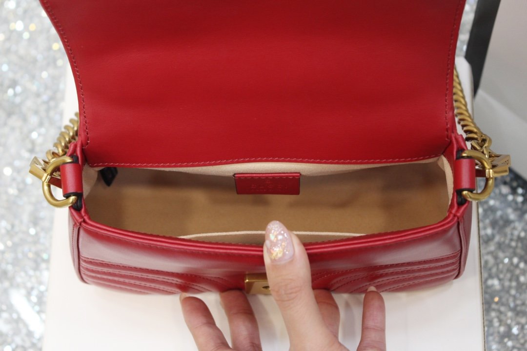 GUCCI Marmont 547260 21*15*8cm