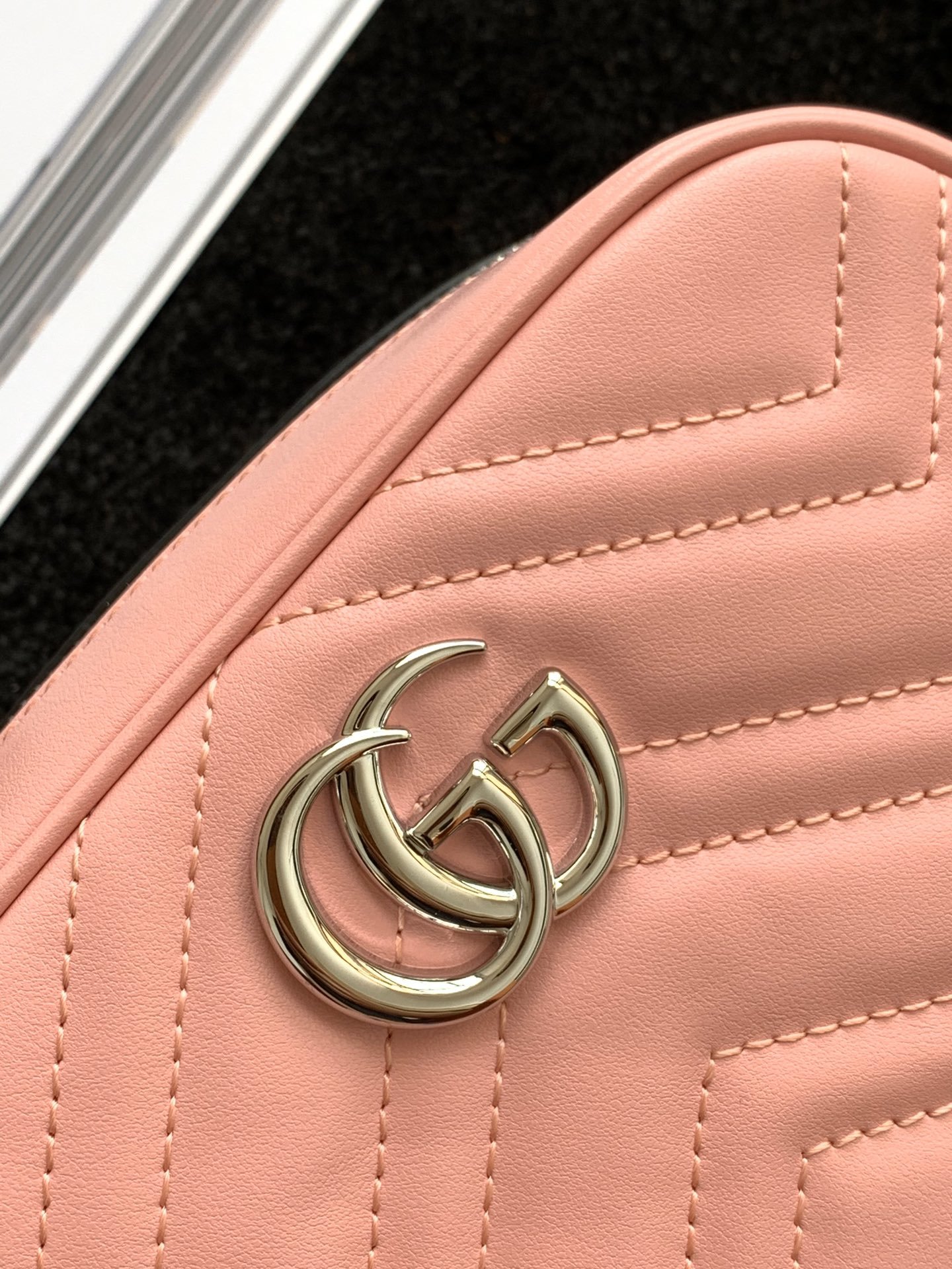 Gucci Marmont 634936 18x6x12cm