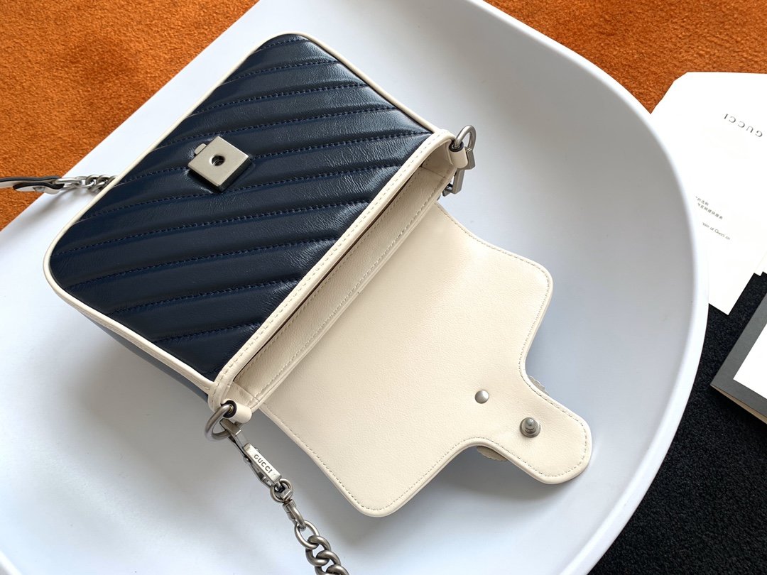 GUCCI Marmont 583571 21/15.5/8cm