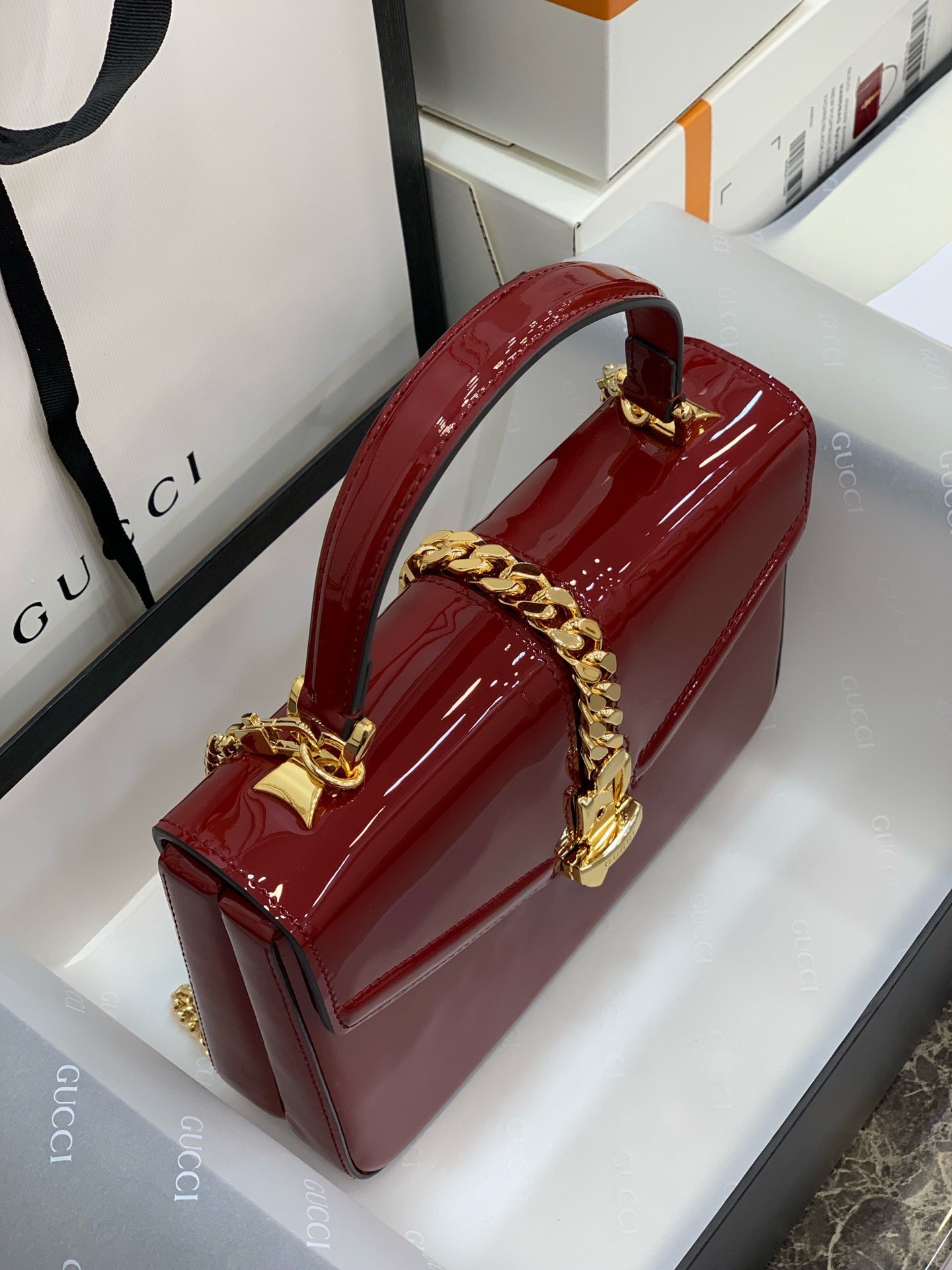 GUCCI Sylvie 1969 589479 20*14*5cm