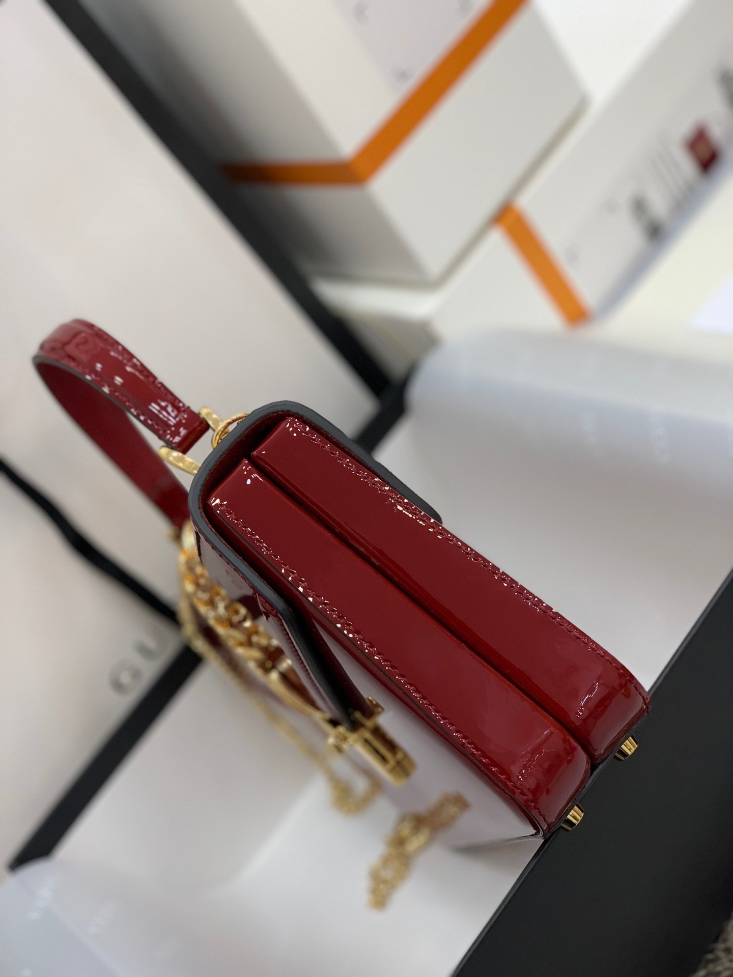 GUCCI Sylvie 1969 589479 20*14*5cm